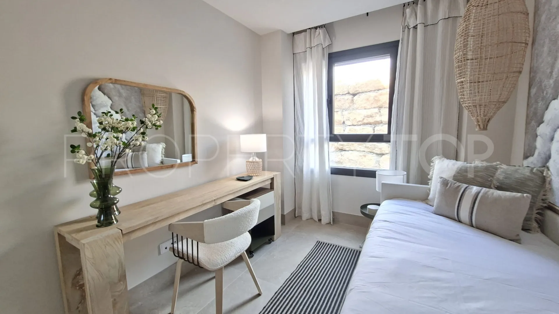 Apartamento a la venta en Benahavis de 3 dormitorios