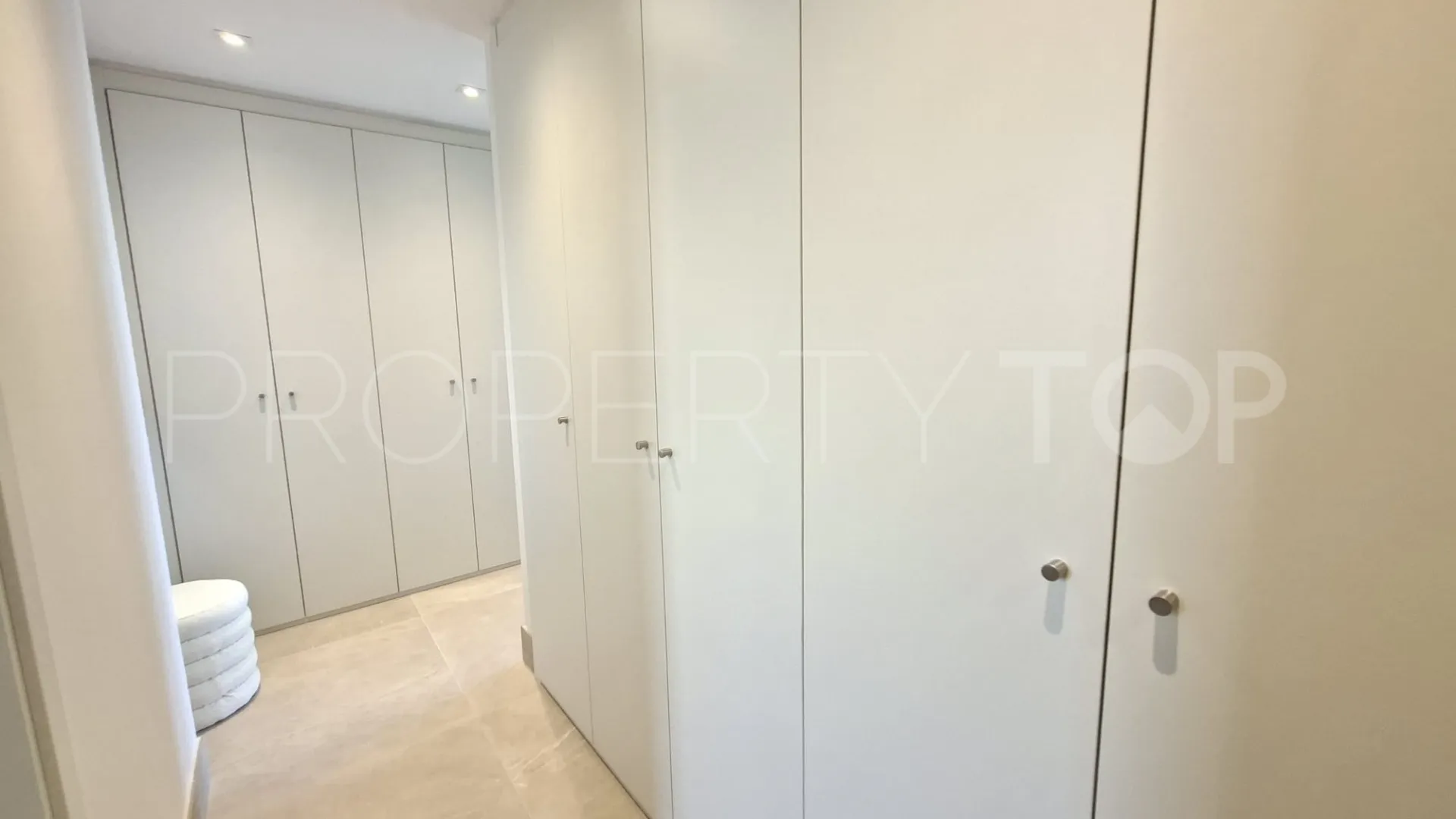 Apartamento a la venta en Benahavis de 3 dormitorios