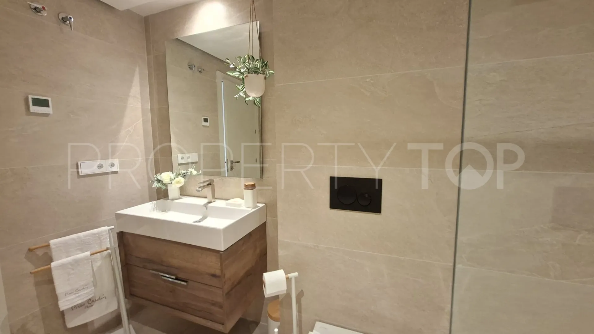 Apartamento a la venta en Benahavis de 3 dormitorios
