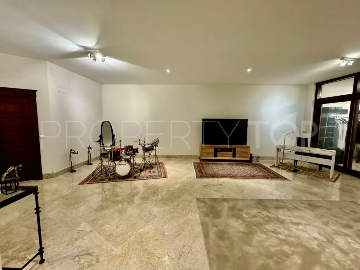 Ground floor apartment for sale in San Pedro Playa with 3 bedrooms
