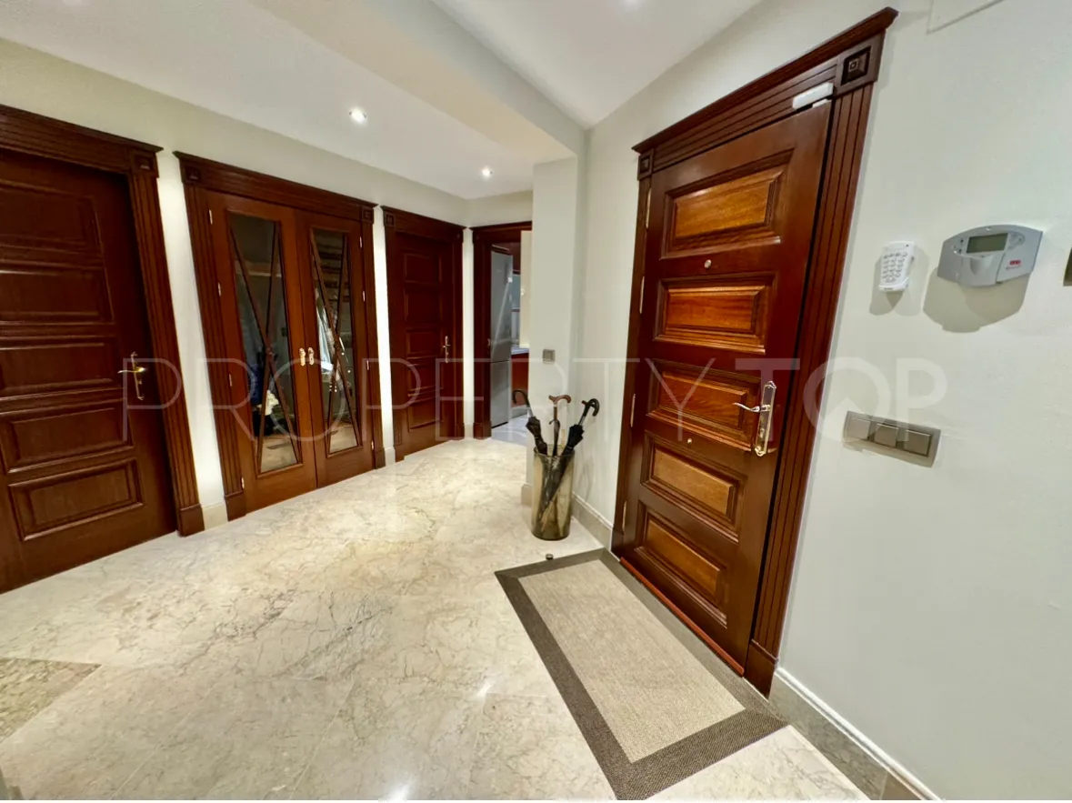 Ground floor apartment for sale in San Pedro Playa with 3 bedrooms