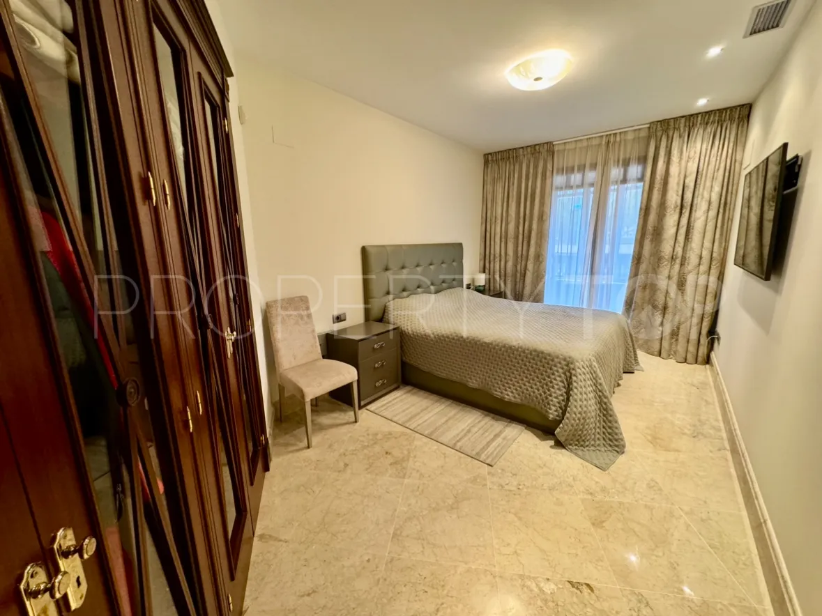 Ground floor apartment for sale in San Pedro Playa with 3 bedrooms
