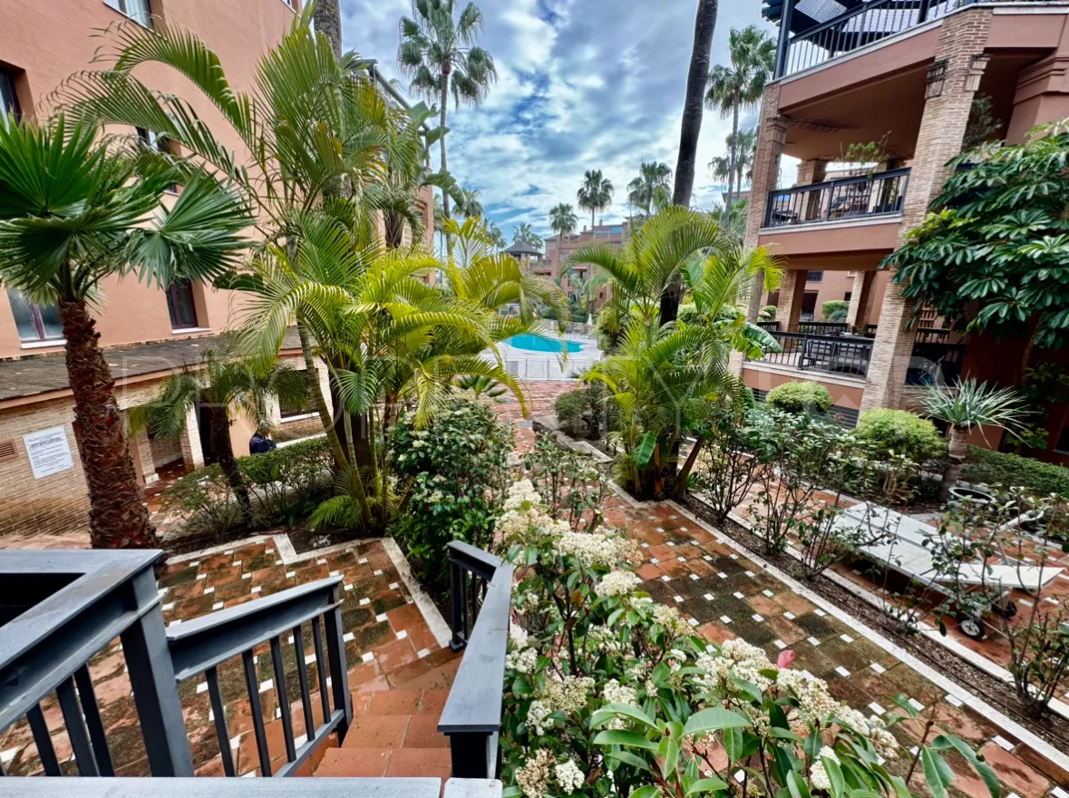 Ground floor apartment for sale in San Pedro Playa with 3 bedrooms