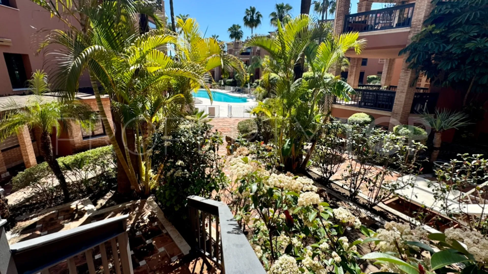 Ground floor apartment for sale in San Pedro Playa with 3 bedrooms