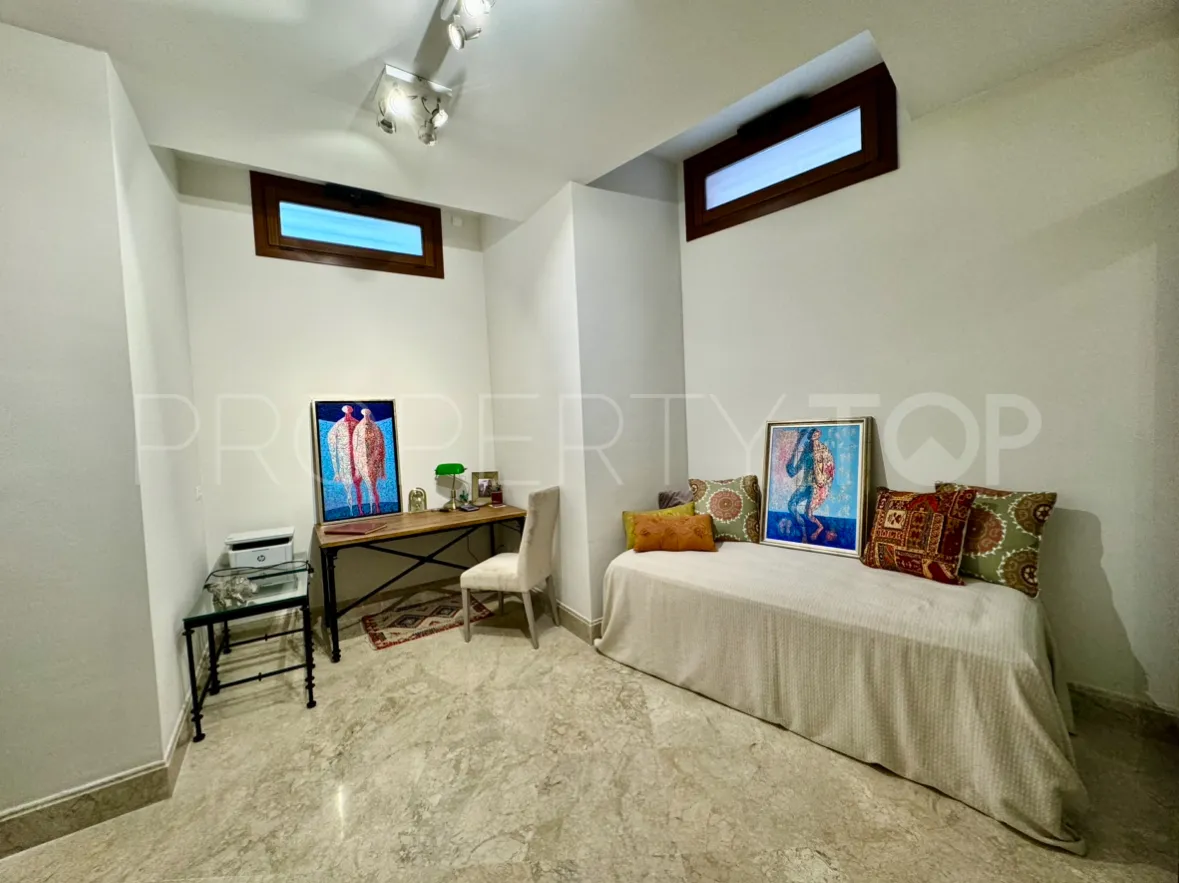 Ground floor apartment for sale in San Pedro Playa with 3 bedrooms