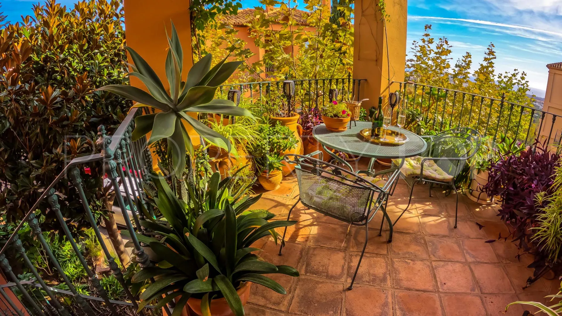 Penthouse with 2 bedrooms for sale in Monte Halcones