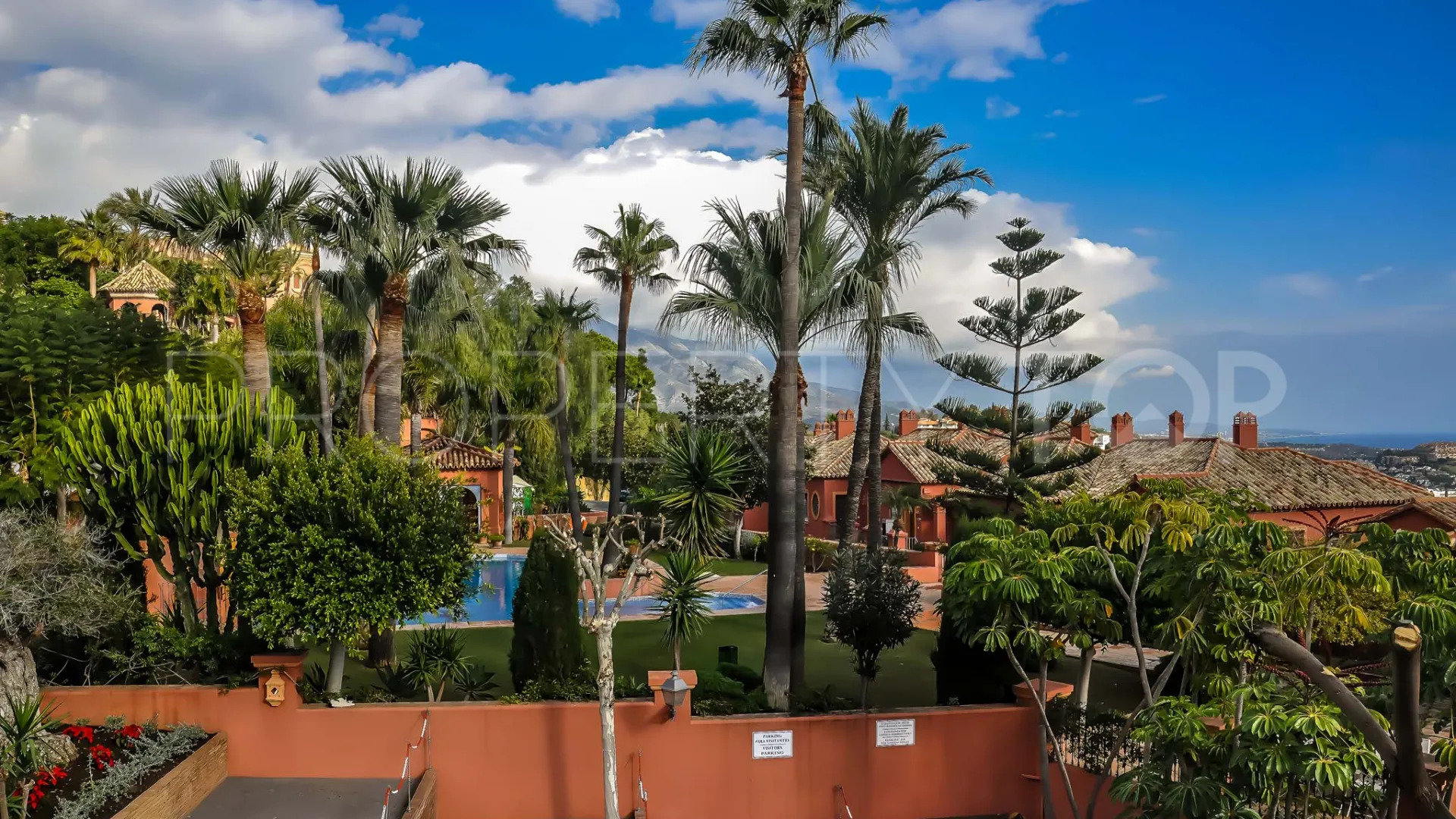 Penthouse with 2 bedrooms for sale in Monte Halcones