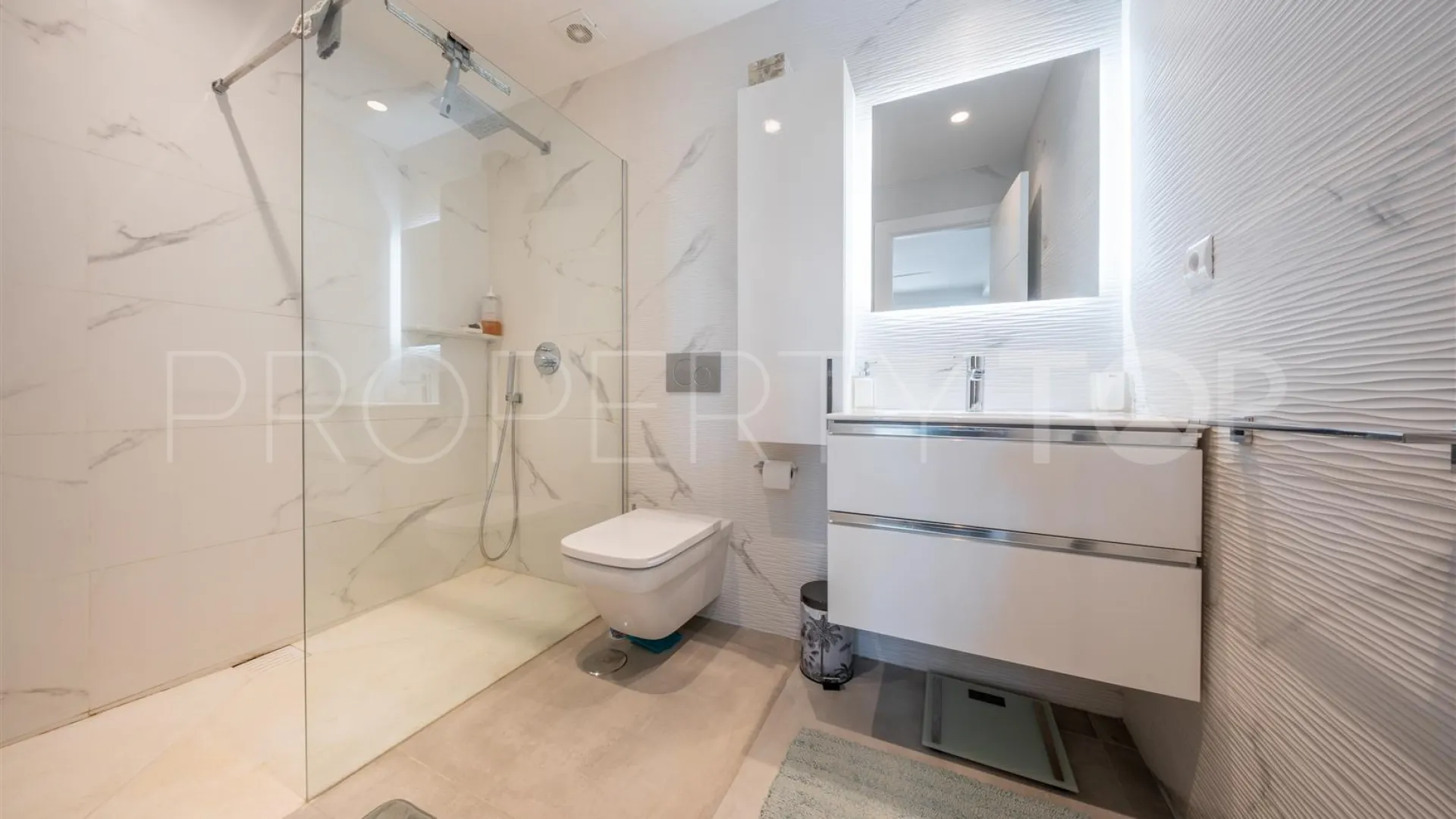 Apartamento planta baja en venta de 2 dormitorios en Lorcrimar