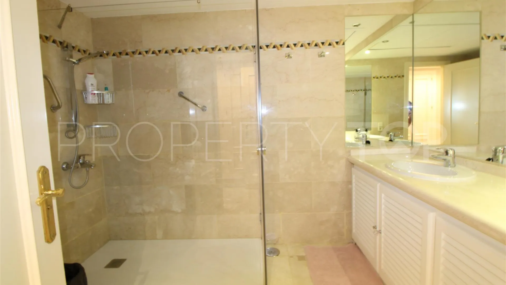 Apartamento a la venta en Magna Marbella