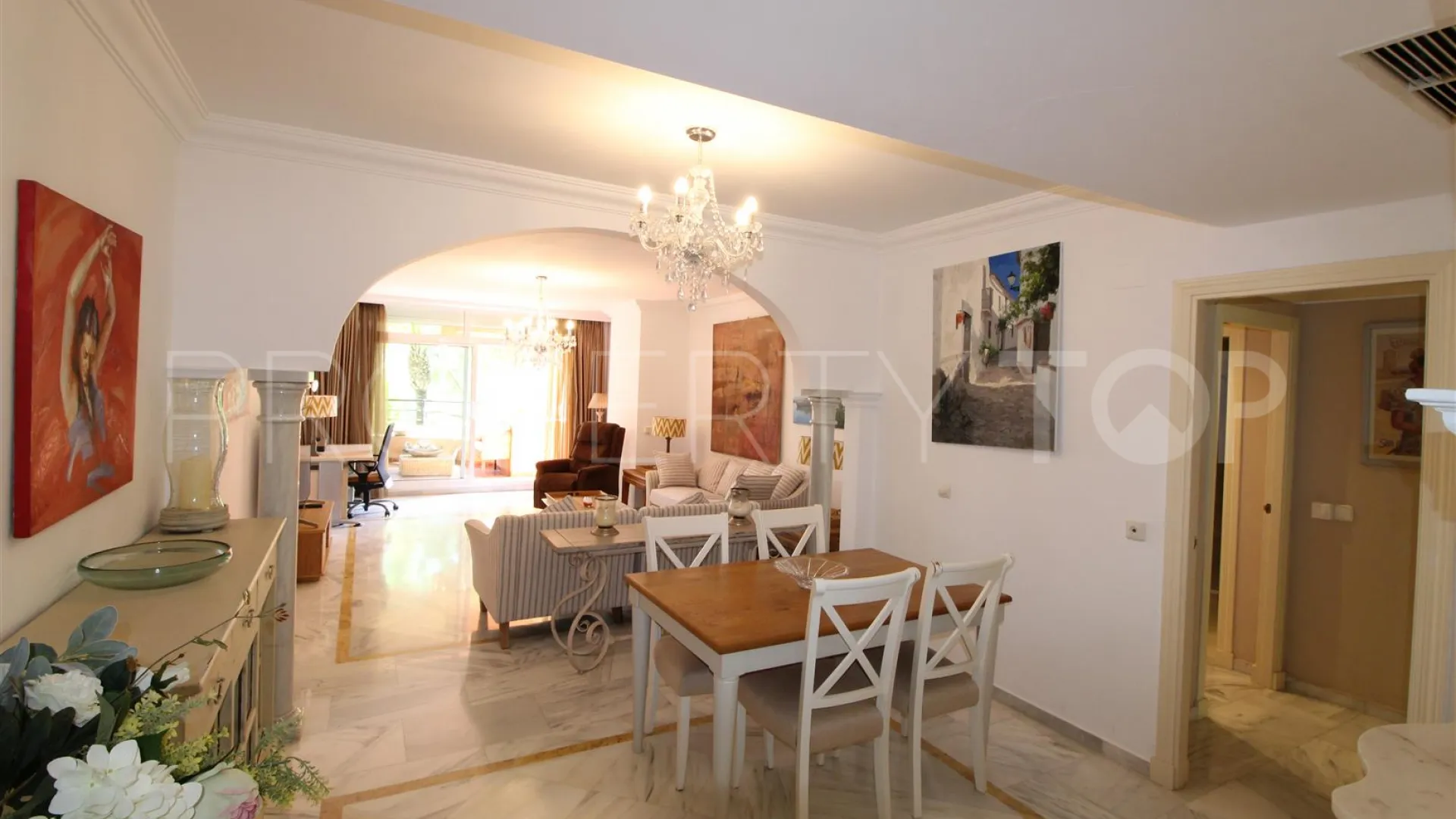 Apartamento a la venta en Magna Marbella