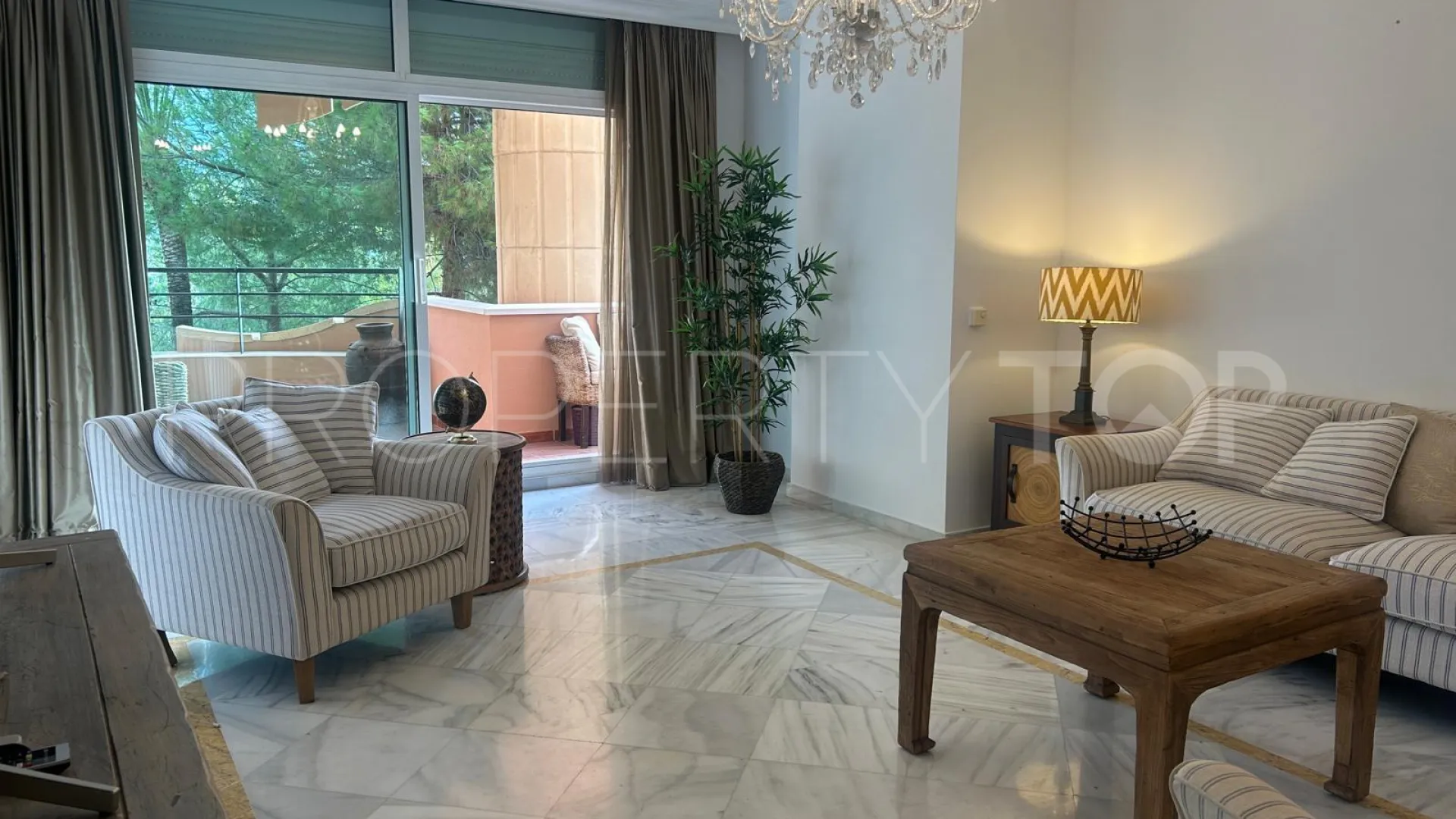 Apartamento a la venta en Magna Marbella