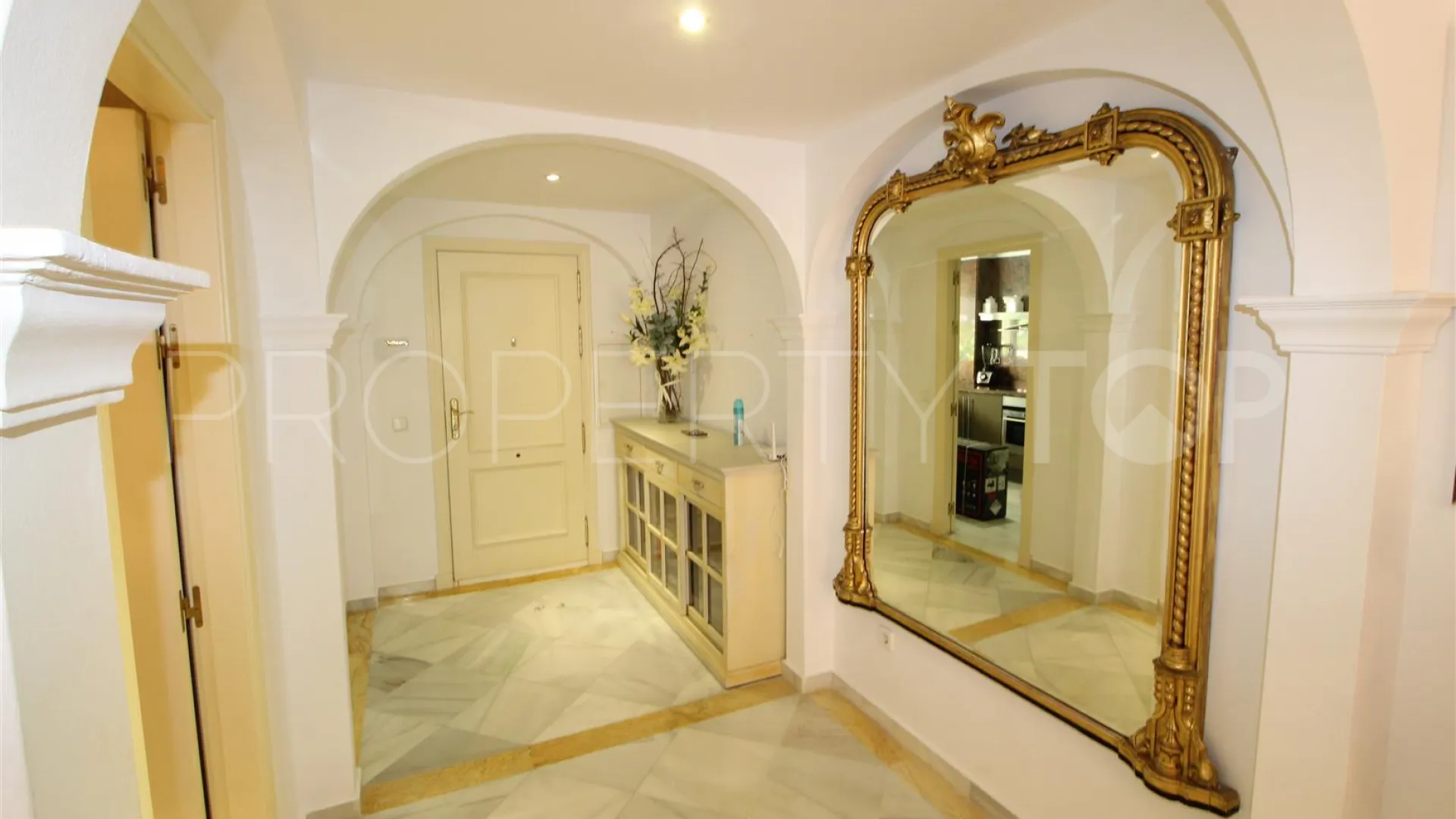 Apartamento a la venta en Magna Marbella