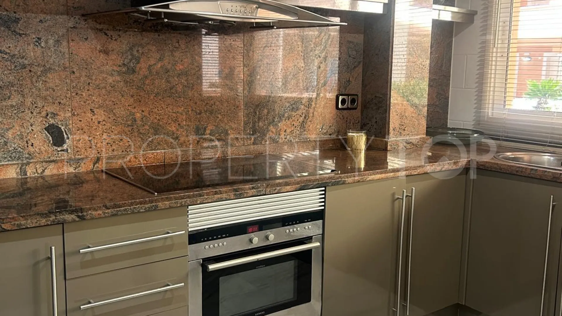 Apartamento a la venta en Magna Marbella