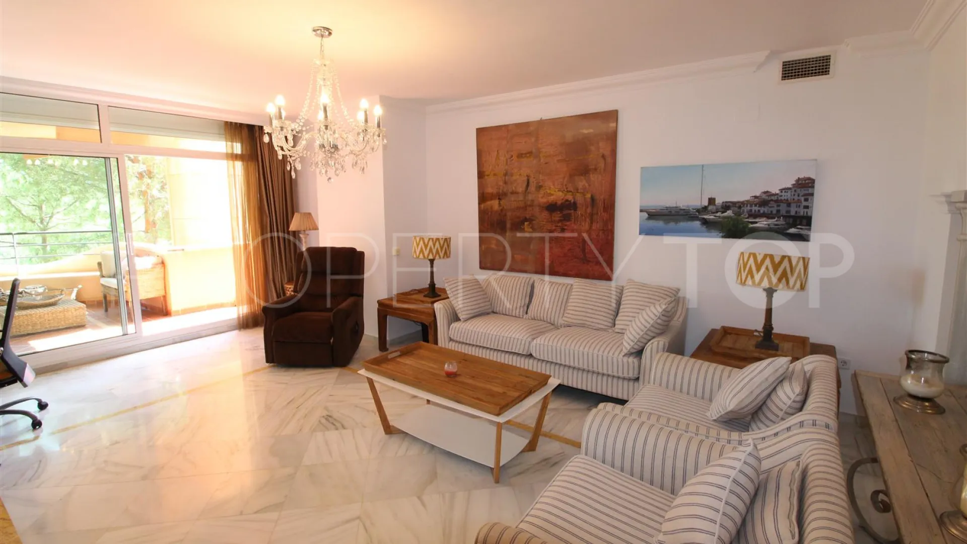 Apartamento a la venta en Magna Marbella