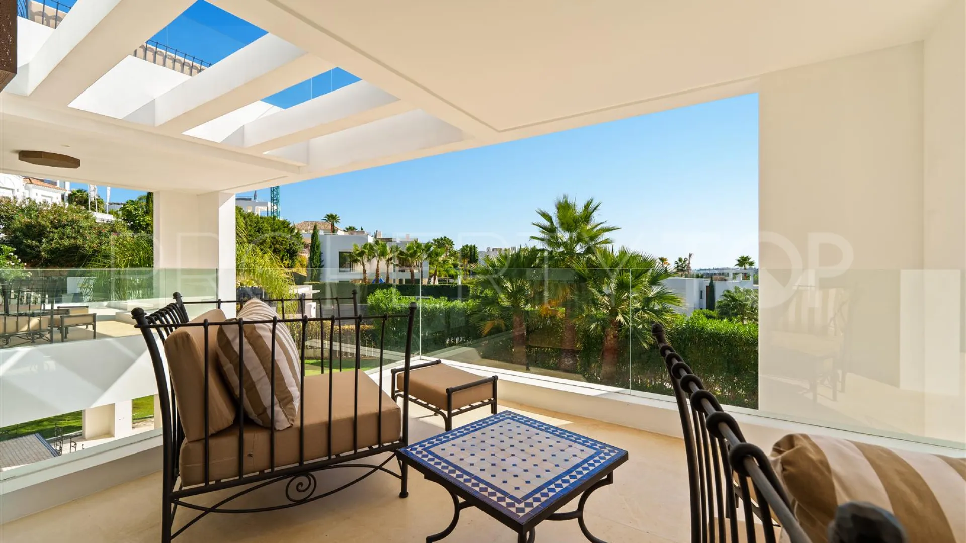 Nueva Andalucia, villa en venta de 6 dormitorios
