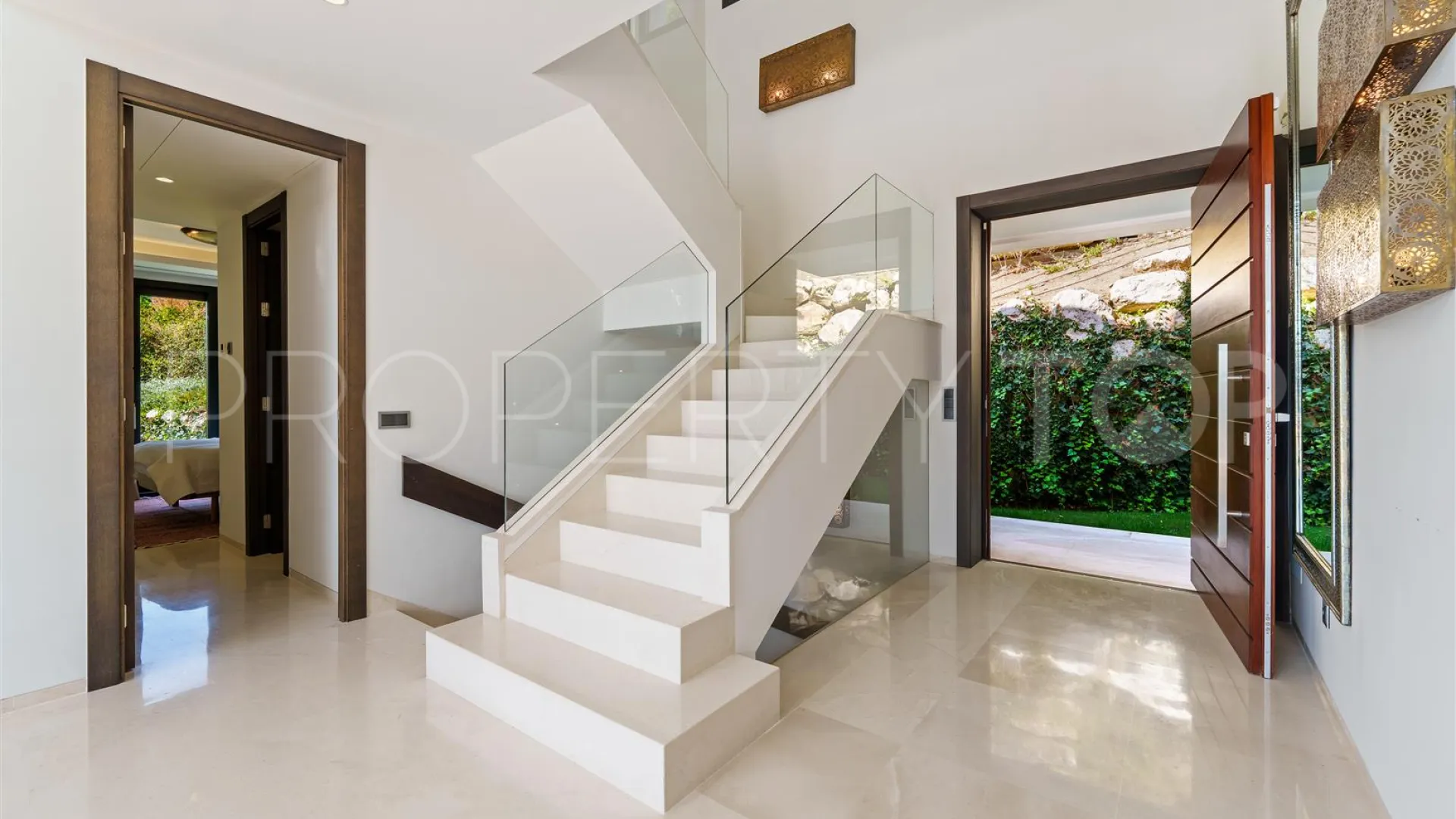 Nueva Andalucia, villa en venta de 6 dormitorios
