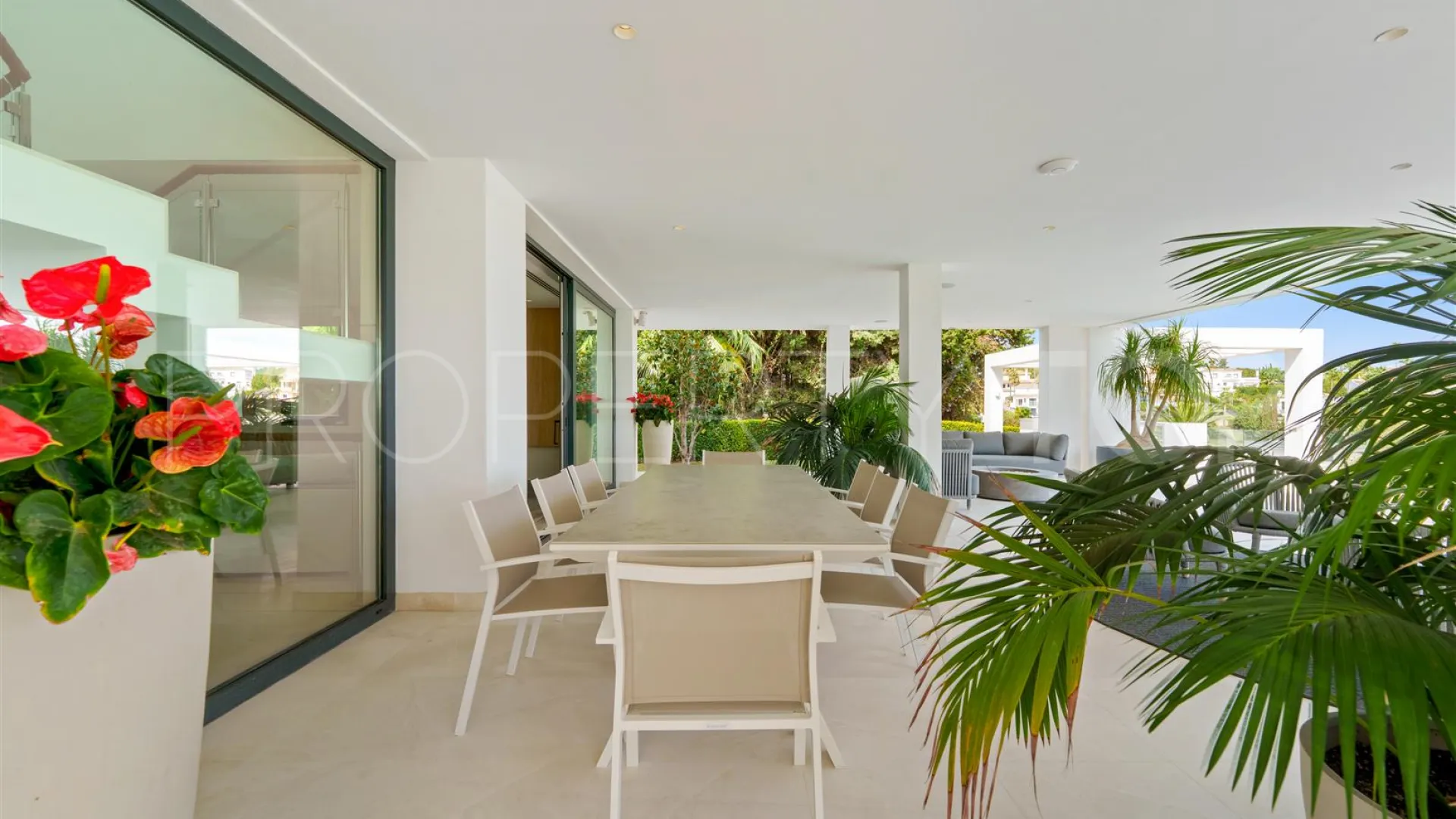 Nueva Andalucia, villa a la venta de 5 dormitorios