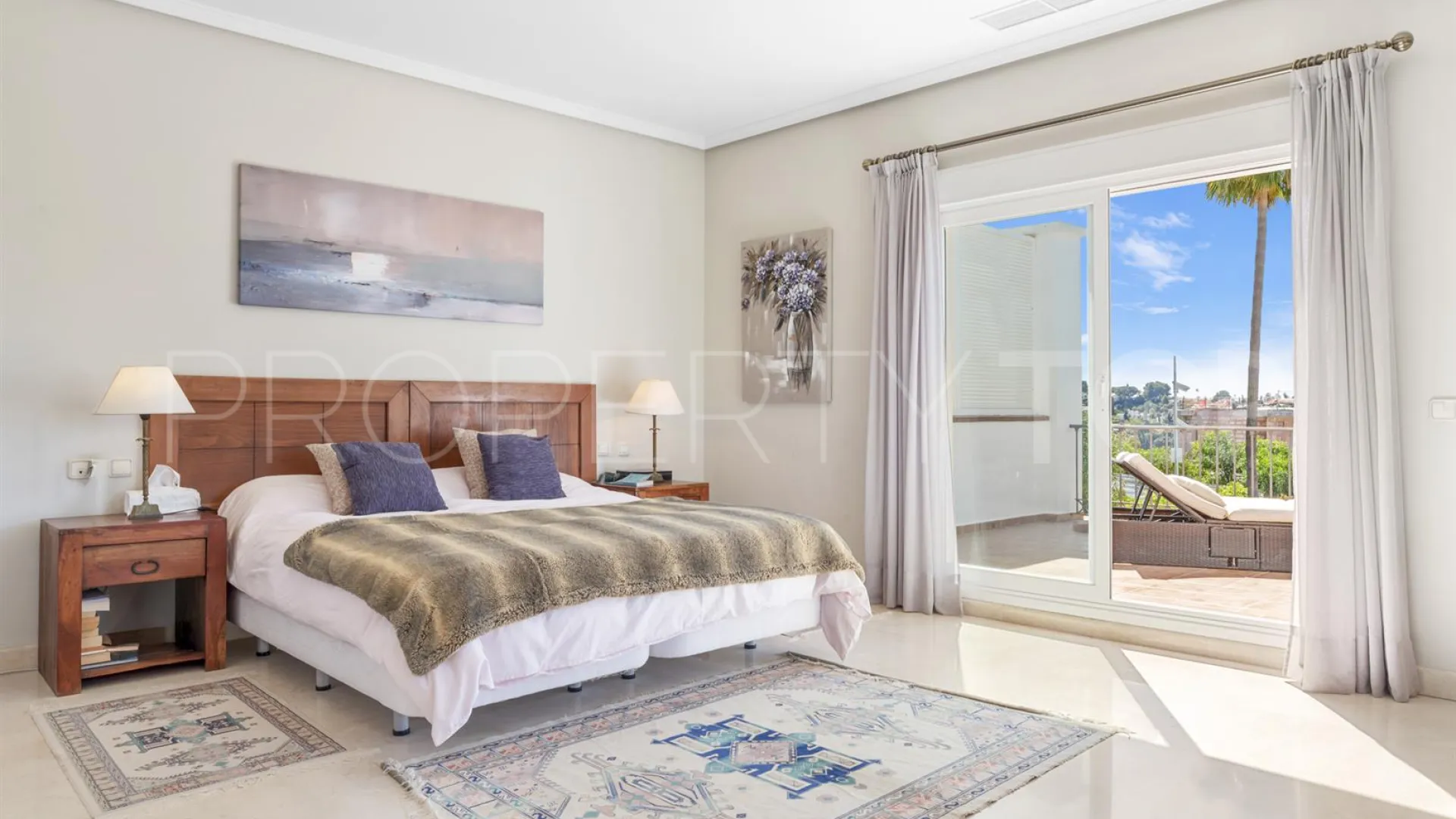 Villa for sale in Paraiso Alto with 6 bedrooms