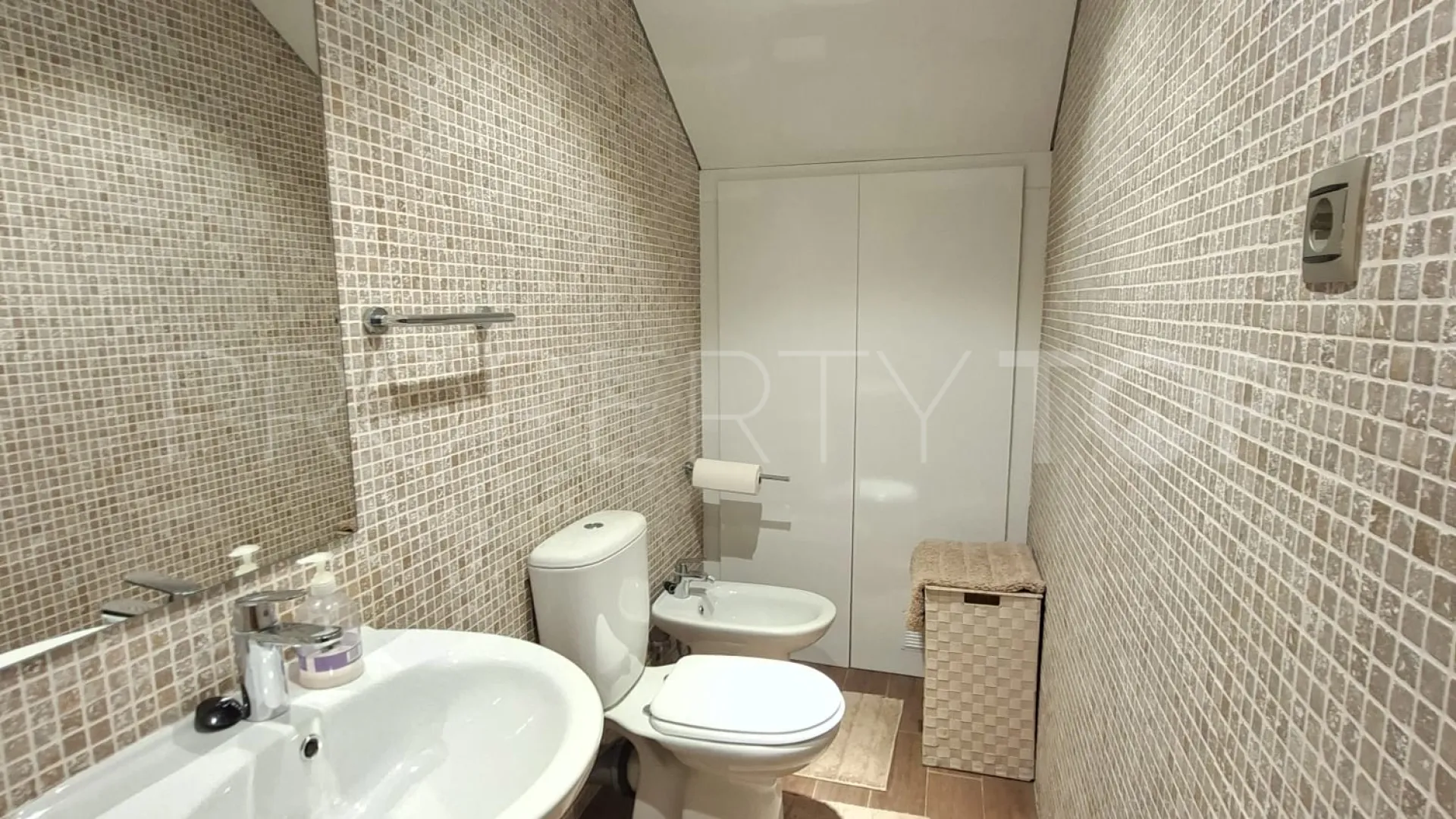 Buy Istan finca with 5 bedrooms