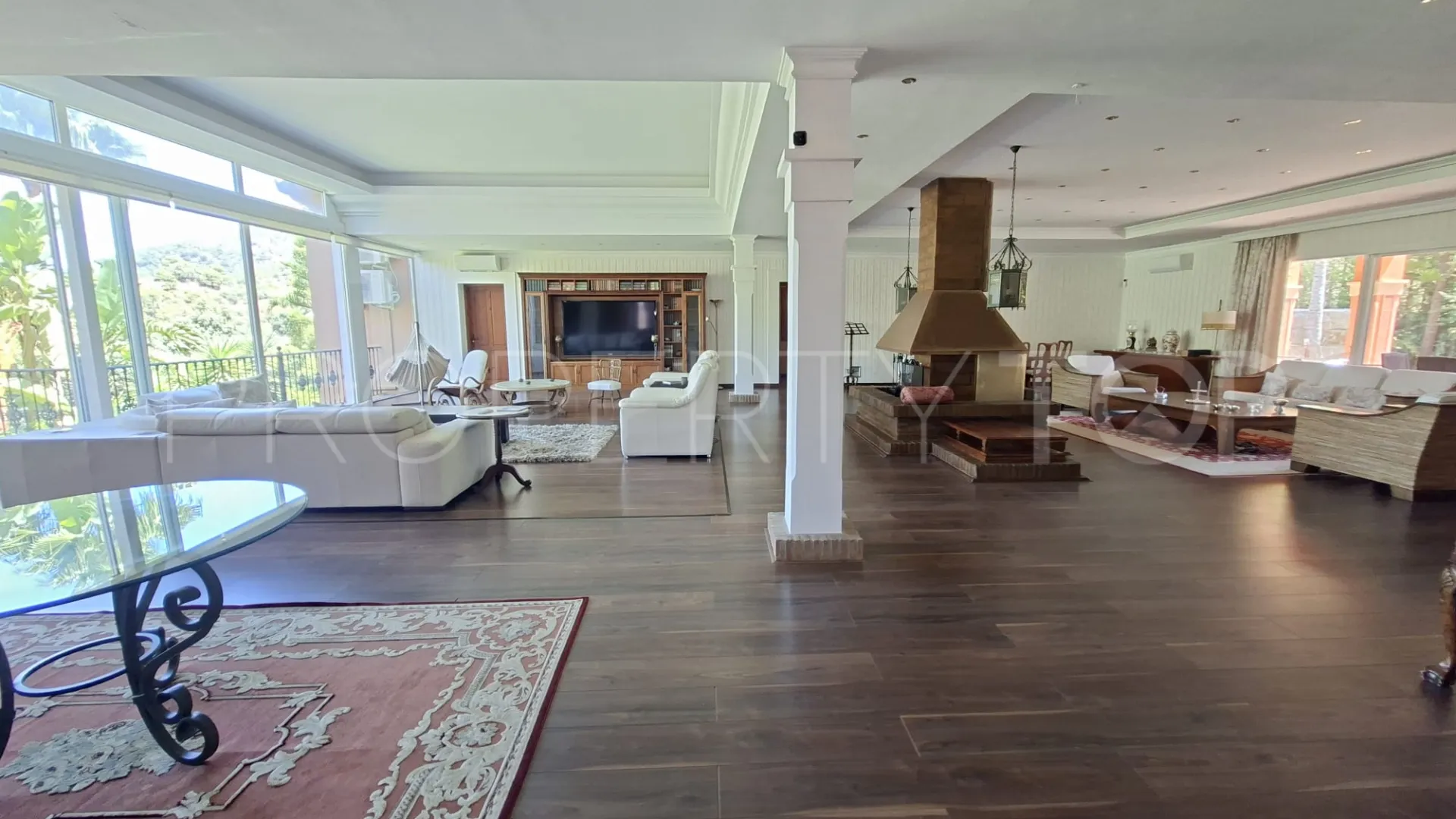 Buy Istan finca with 5 bedrooms