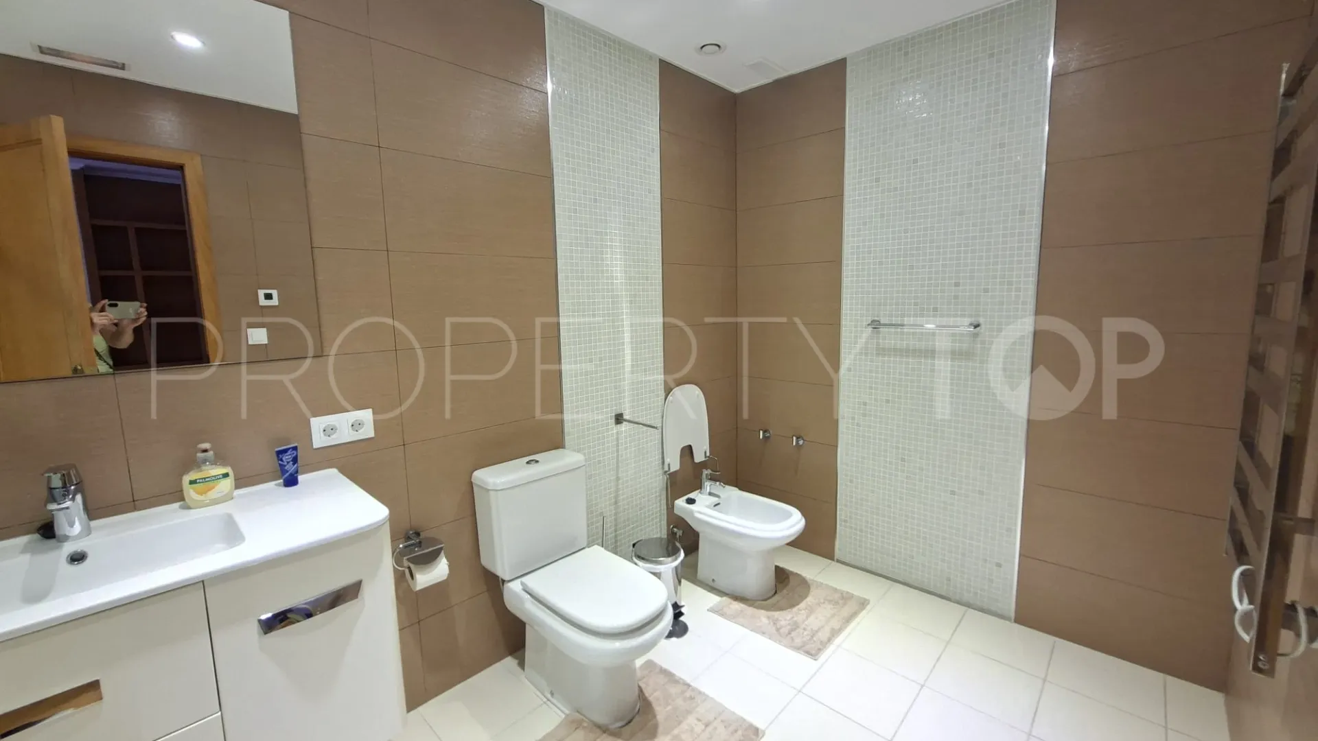 Buy Istan finca with 5 bedrooms