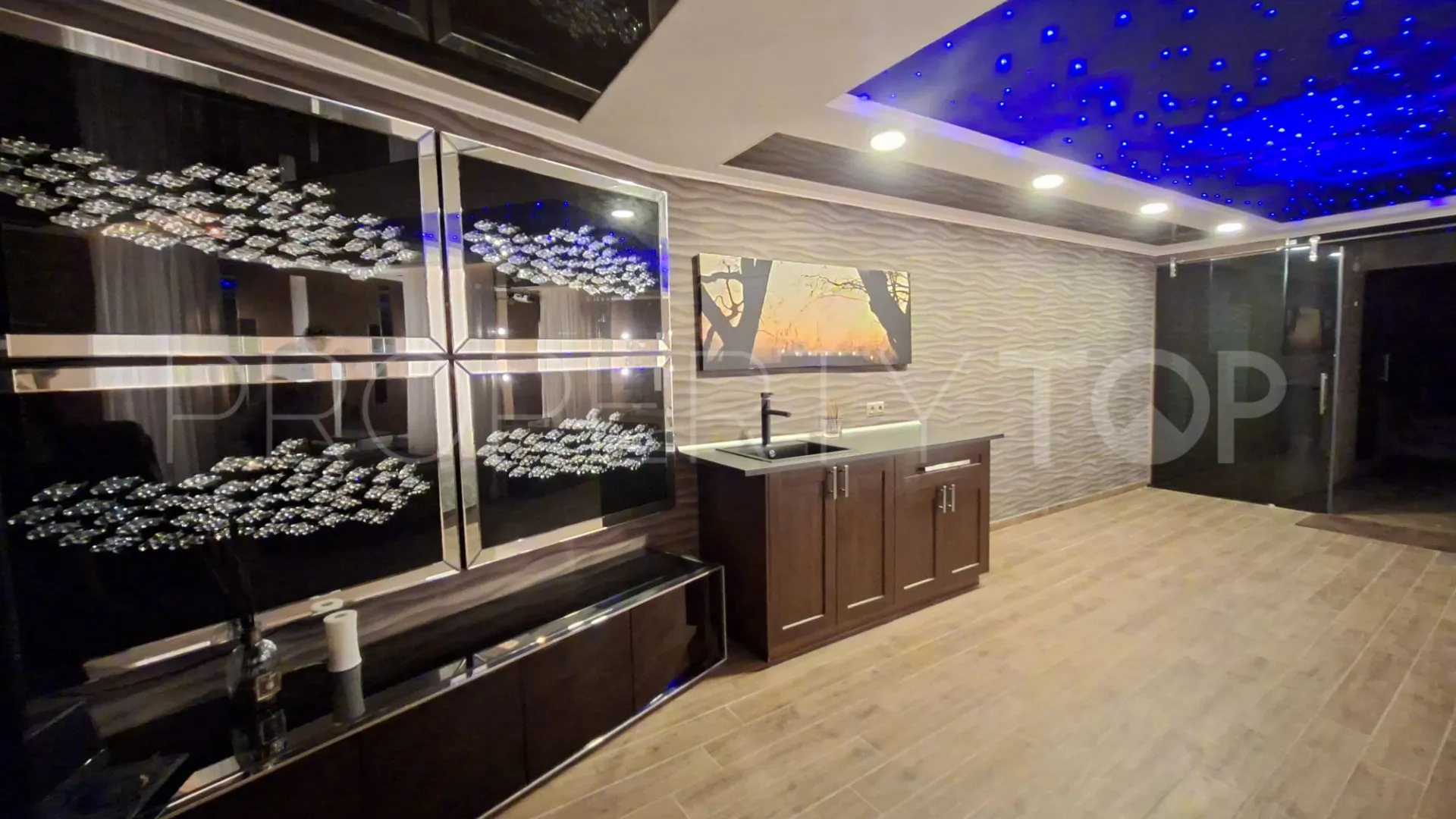 Buy Istan finca with 5 bedrooms