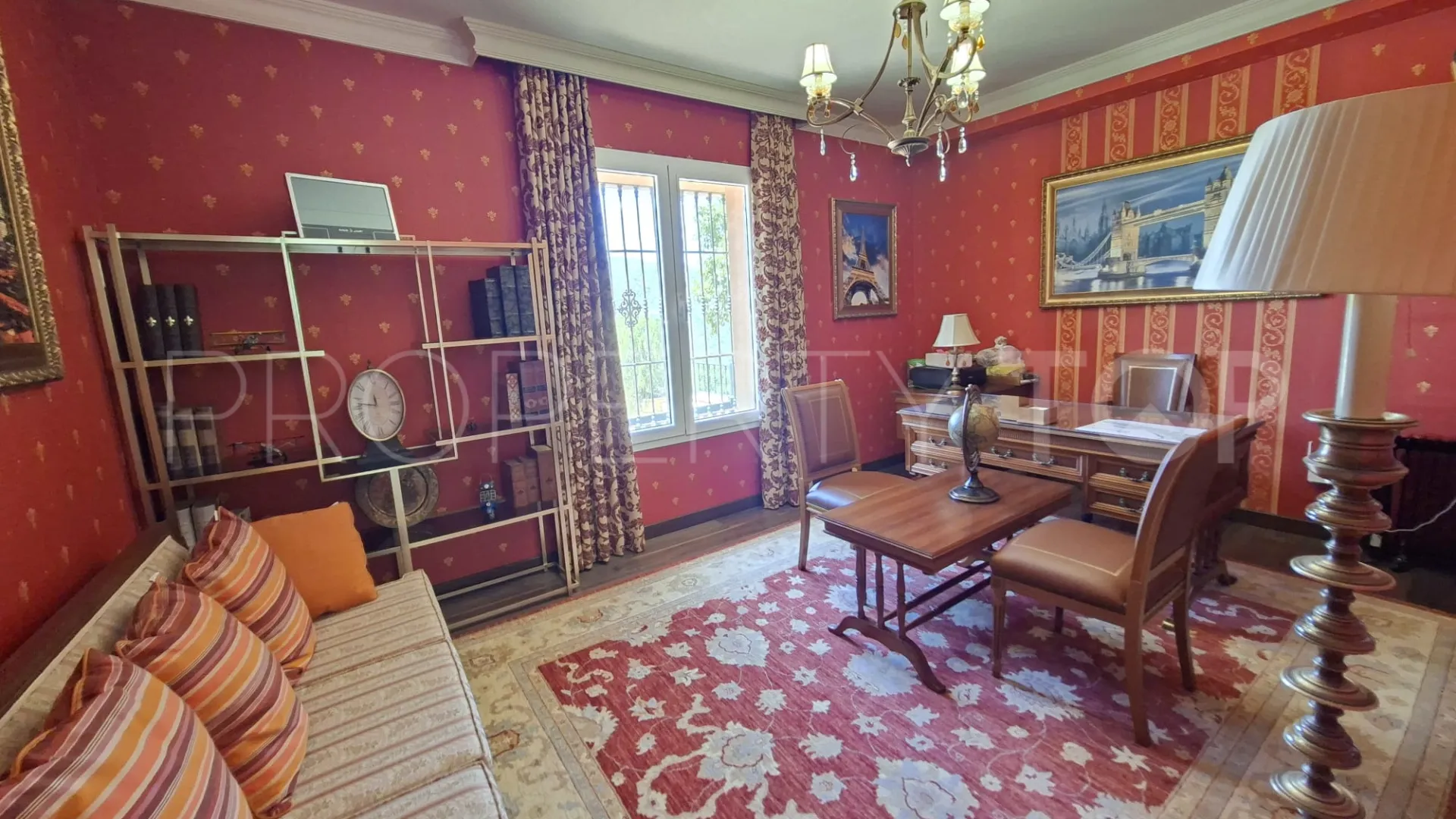 Buy Istan finca with 5 bedrooms