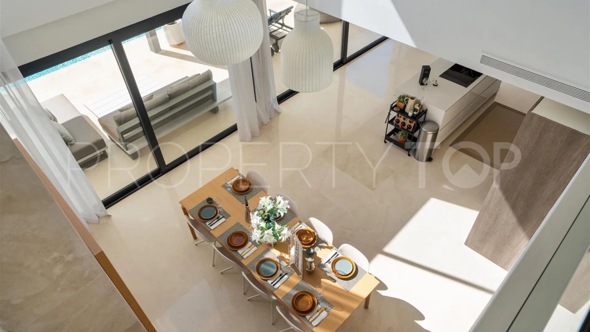 Comprar villa en Nueva Andalucia con 5 dormitorios