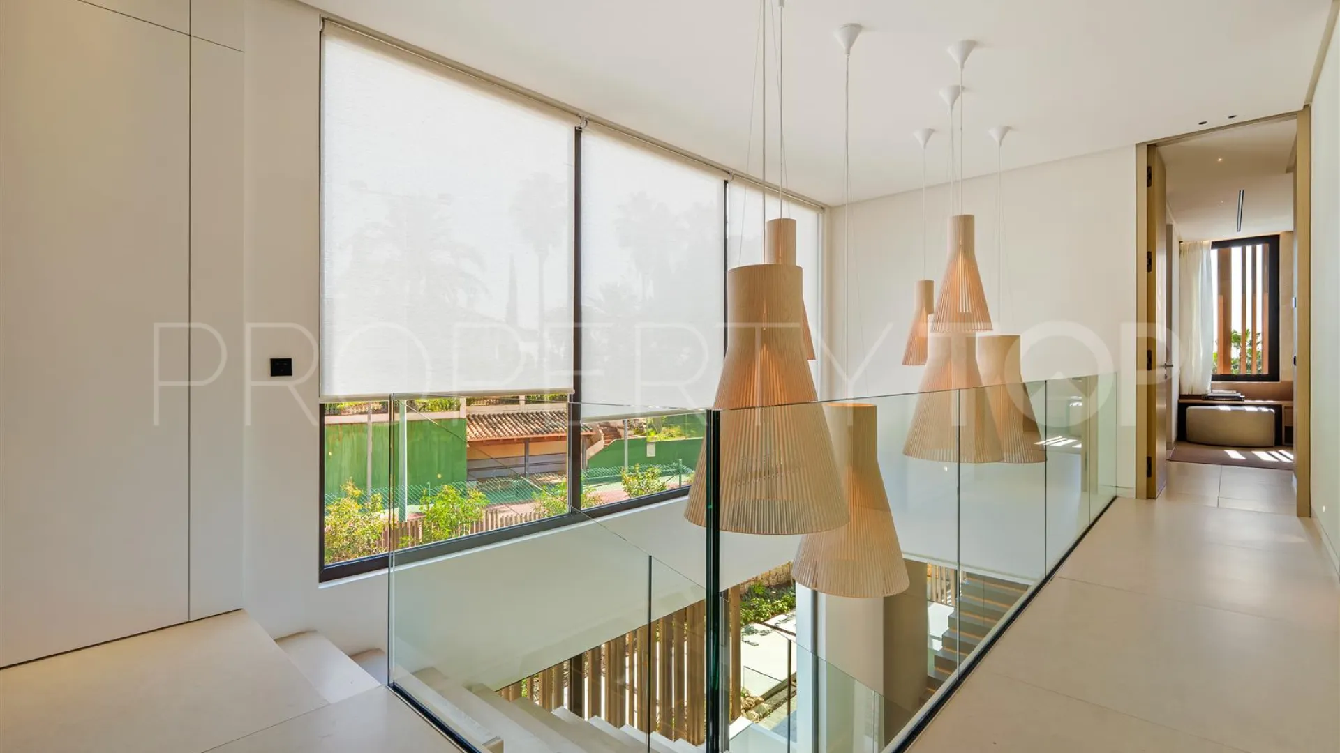 For sale 5 bedrooms villa in Marbella Golden Mile
