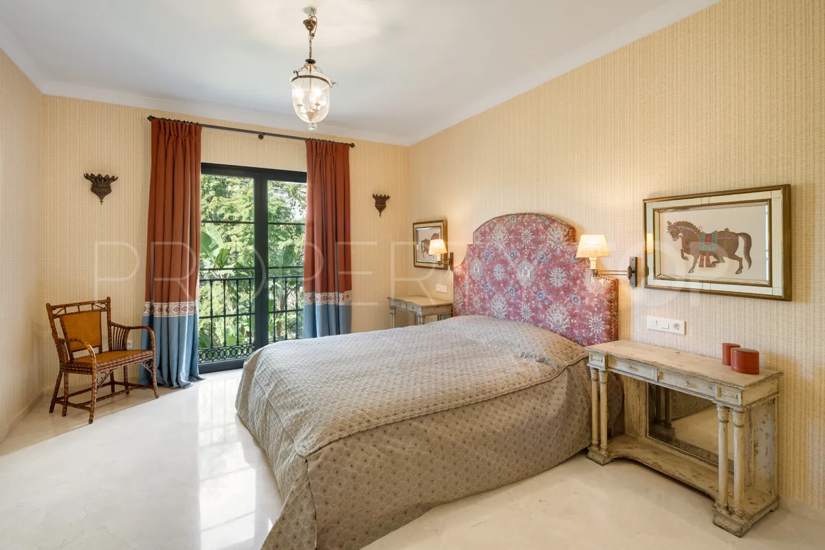Villa de 4 dormitorios a la venta en La Quinta