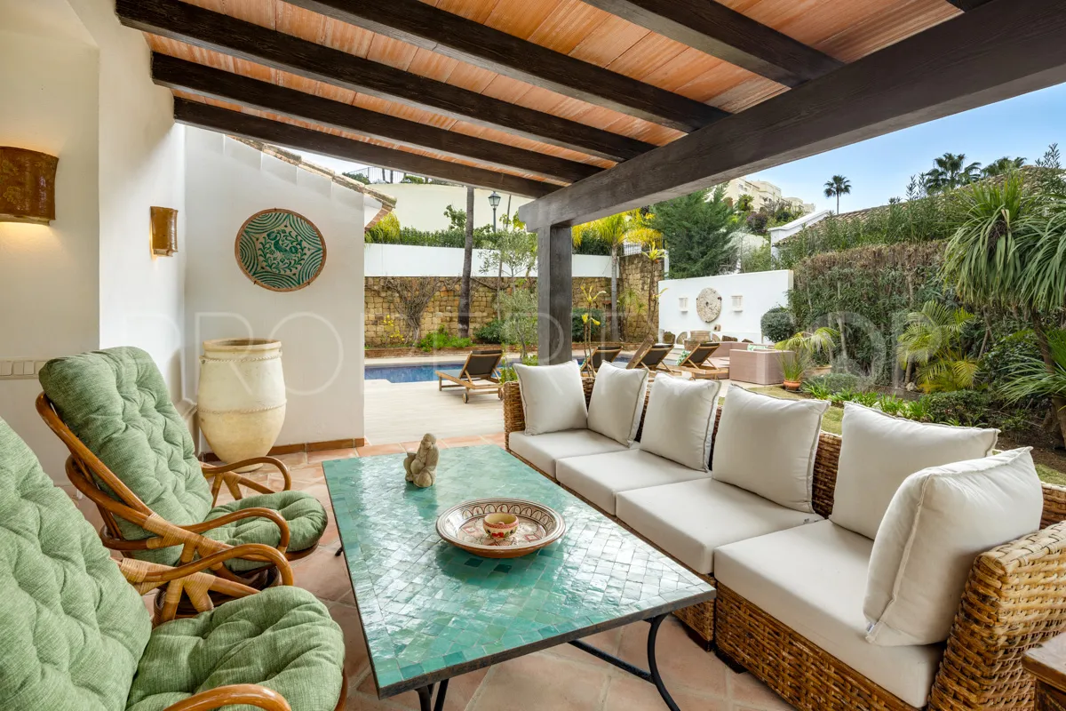 Villa de 4 dormitorios a la venta en La Quinta