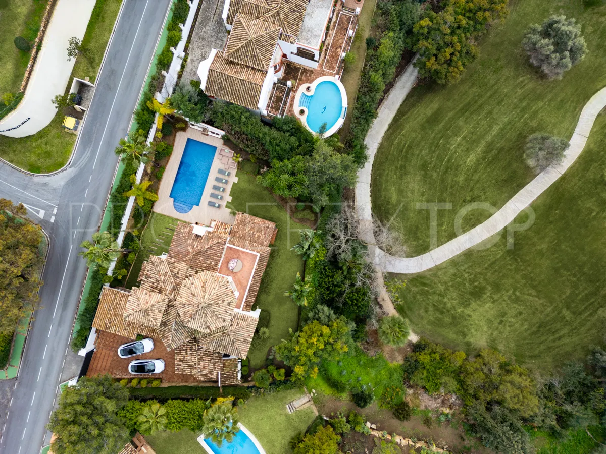 Villa de 4 dormitorios a la venta en La Quinta