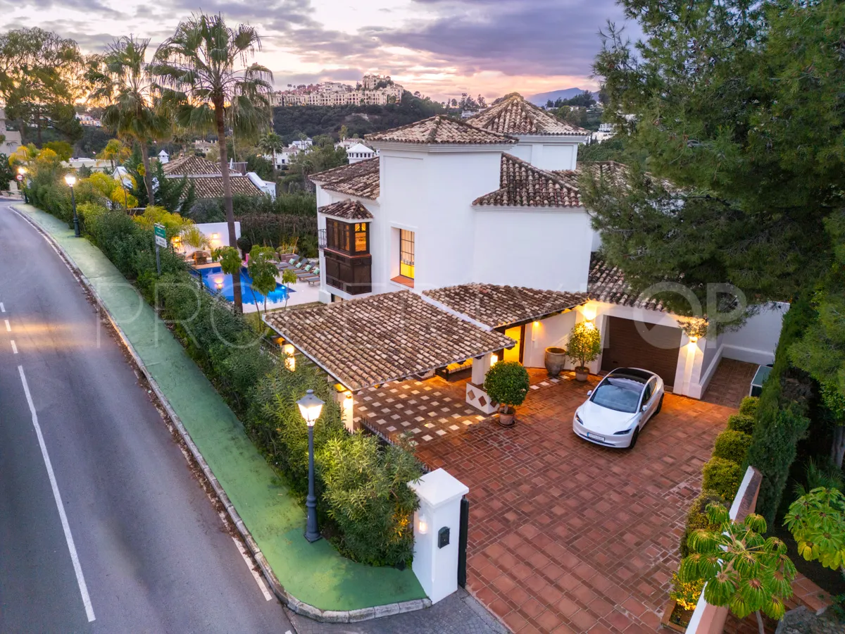 Villa de 4 dormitorios a la venta en La Quinta