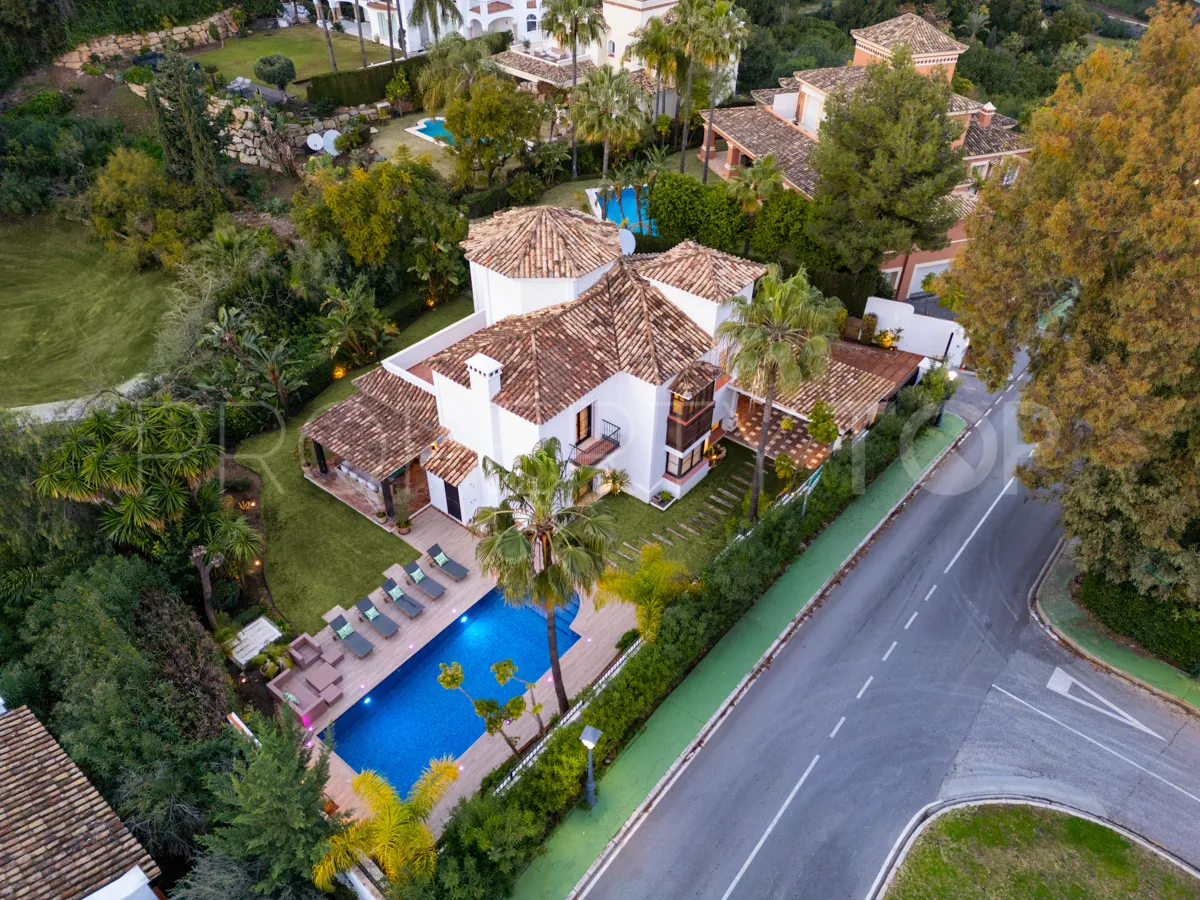 Villa de 4 dormitorios a la venta en La Quinta