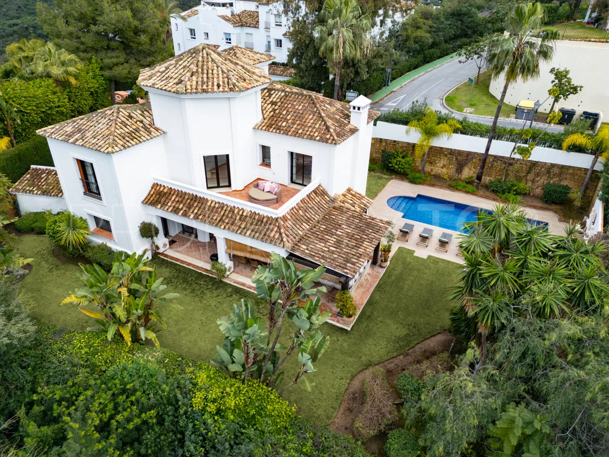Villa de 4 dormitorios a la venta en La Quinta