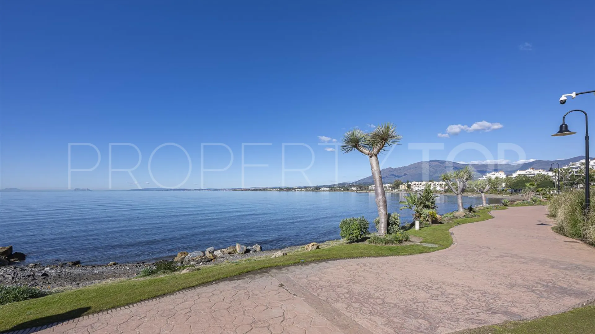 Apartamento en venta en Guadalmansa Playa con 3 dormitorios