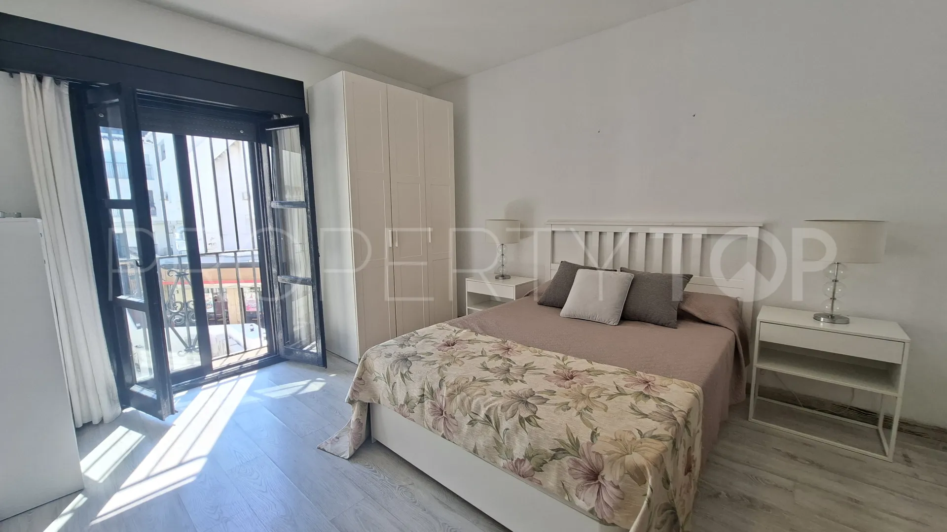 For sale apartment with 1 bedroom in Marbella - Puerto Banus