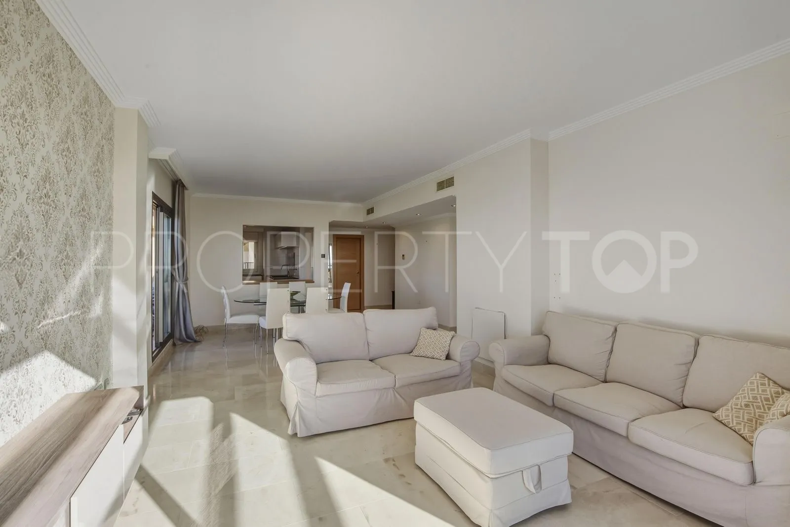 Hacienda del Señorio de Cifuentes, Ático de 2 dormitorios a la venta