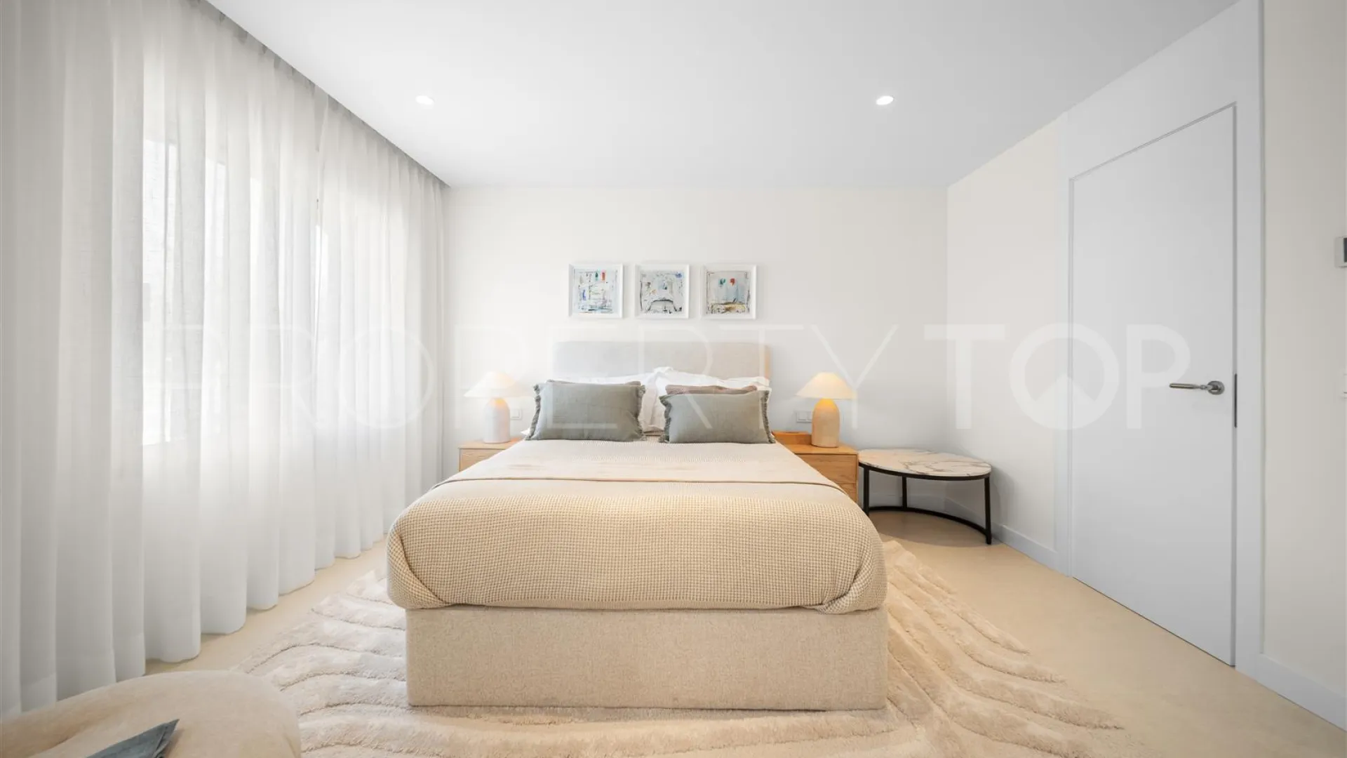 Nueva Andalucia, adosado de 3 dormitorios en venta