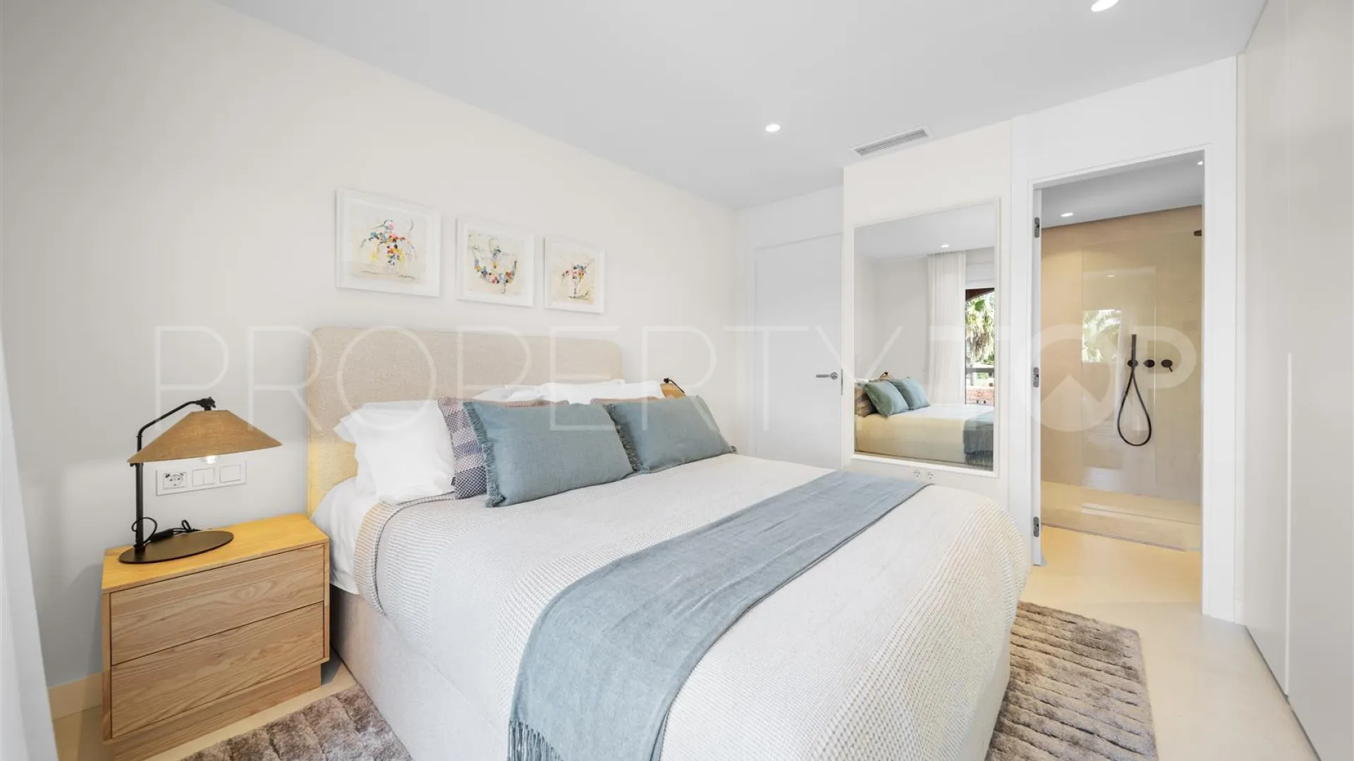 Nueva Andalucia, adosado de 3 dormitorios en venta