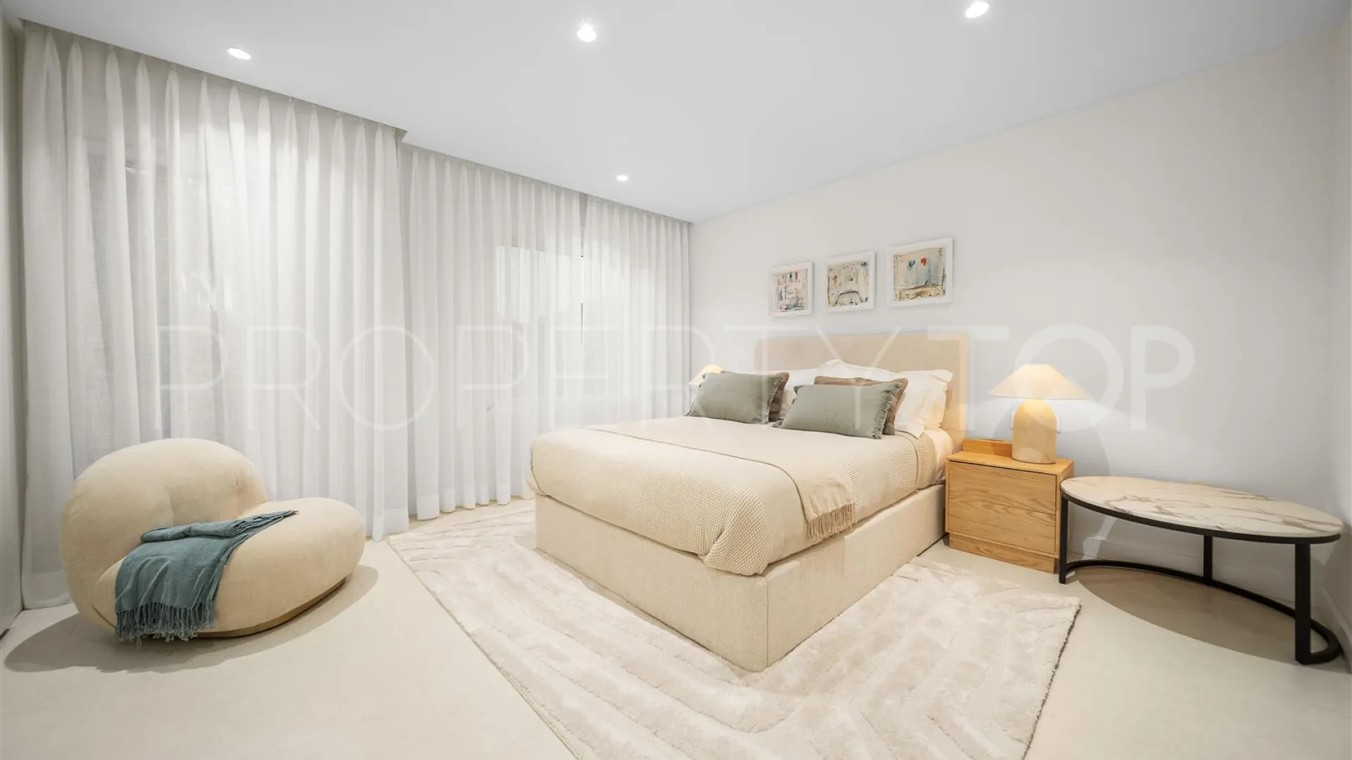 Nueva Andalucia, adosado de 3 dormitorios en venta