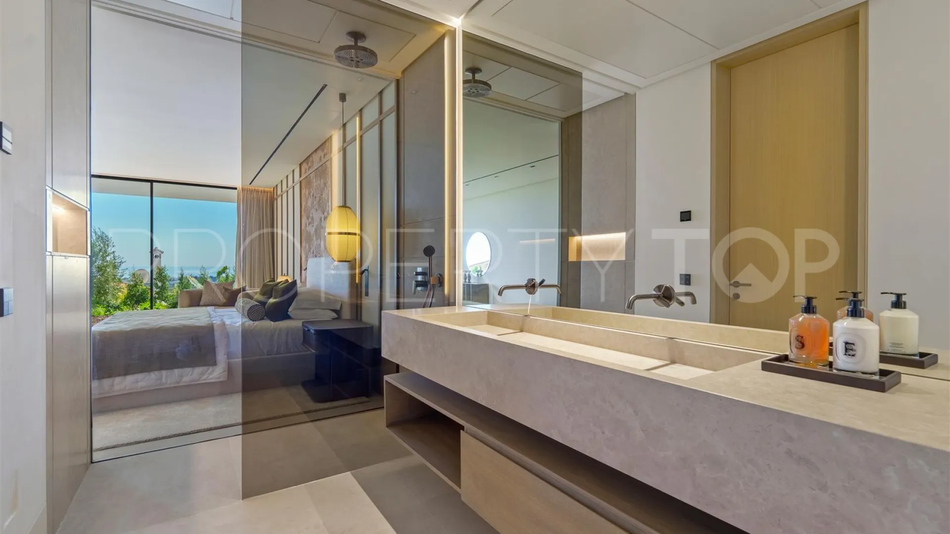 For sale villa in La Quinta with 8 bedrooms