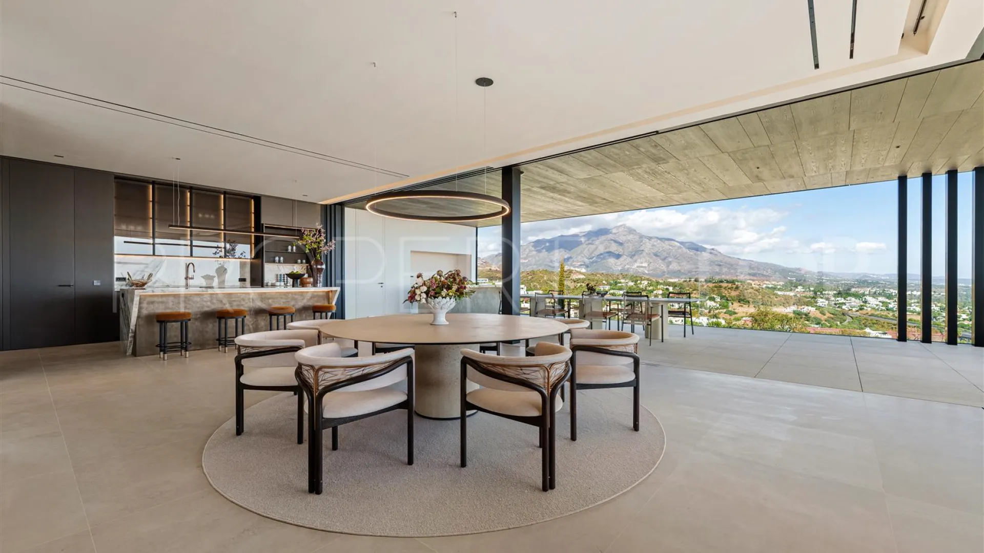 For sale villa in La Quinta with 8 bedrooms