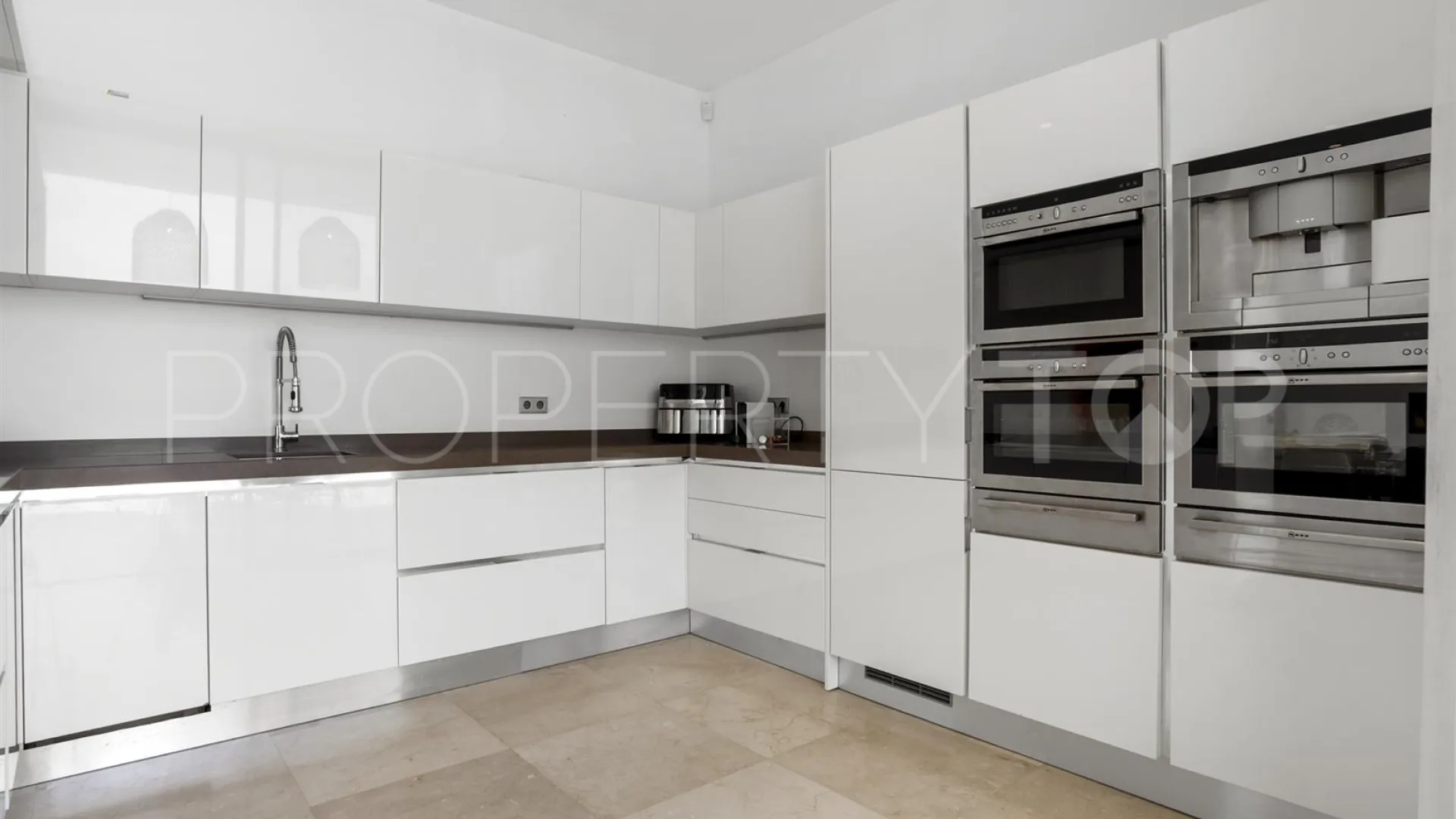 La Alqueria, villa con 5 dormitorios en venta
