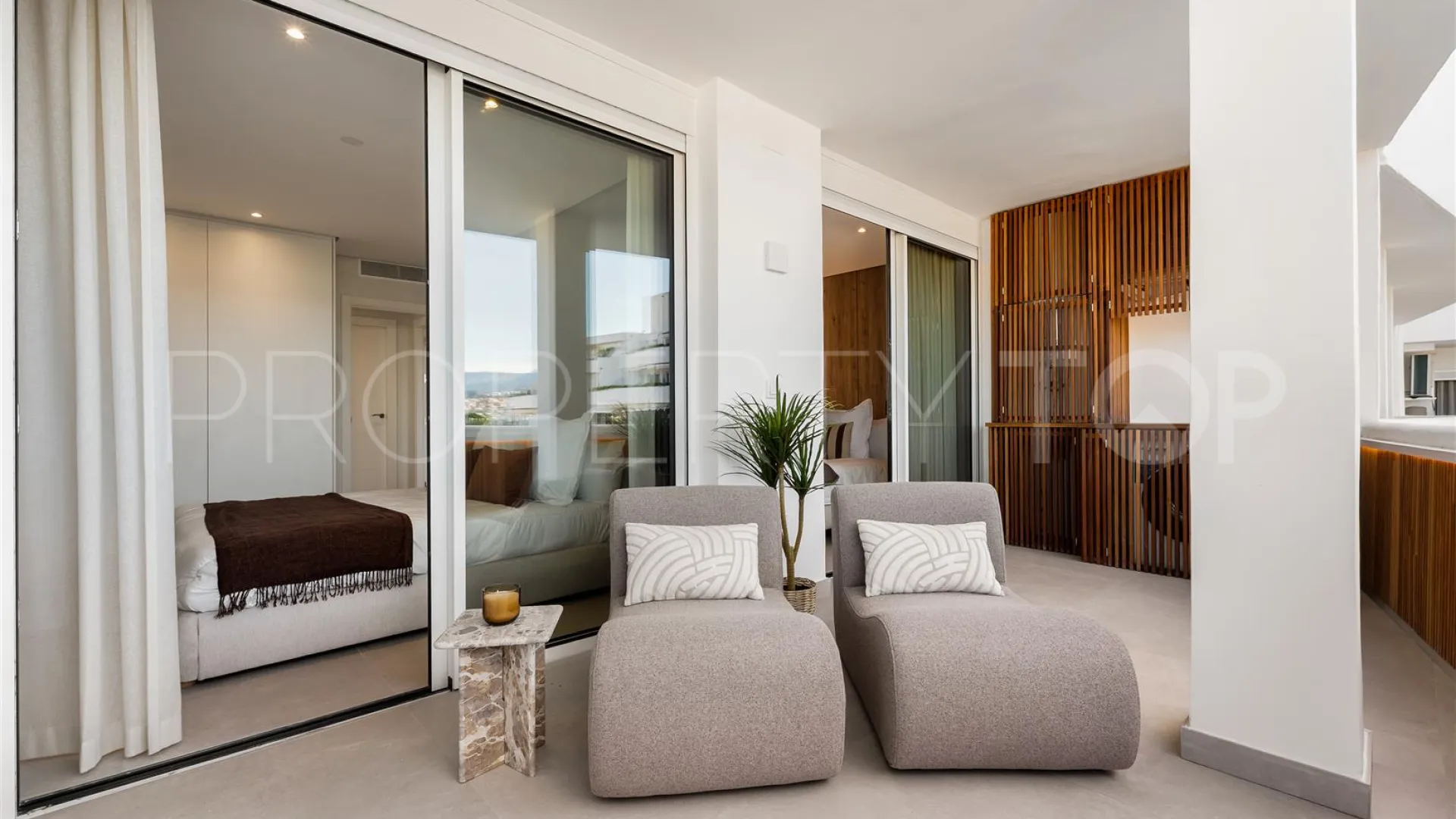 Nueva Andalucia apartment for sale