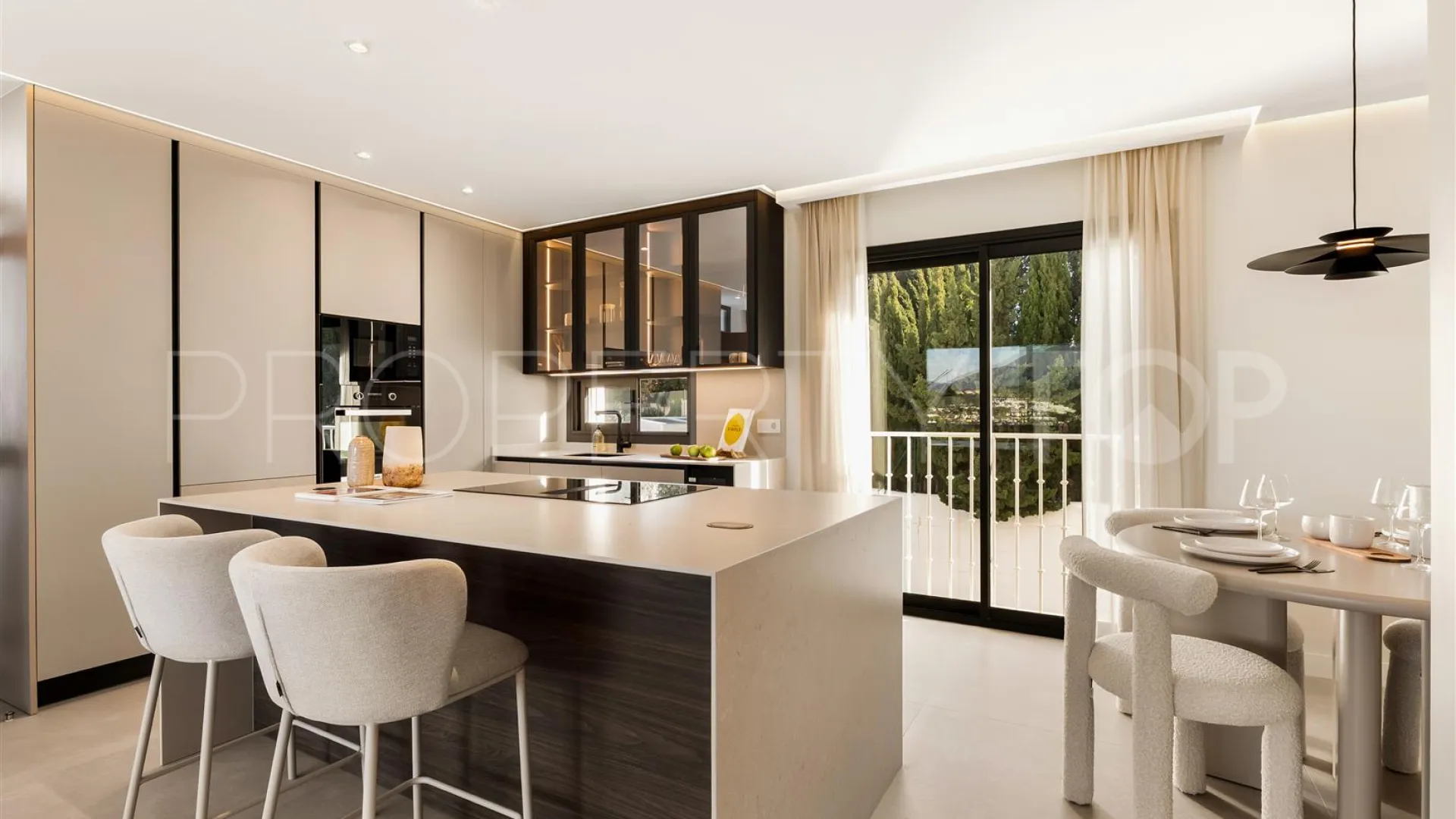 Nueva Andalucia apartment for sale