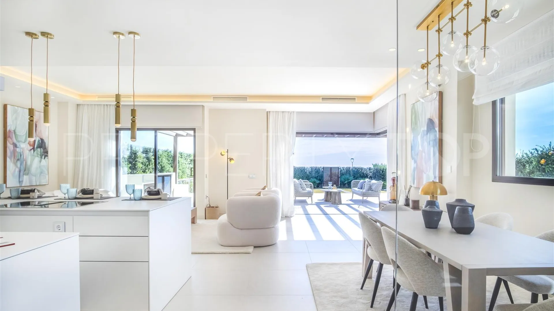 Villa in Estepona East for sale