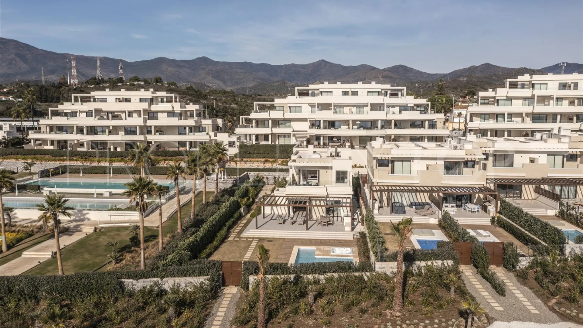 Villa in Estepona East for sale