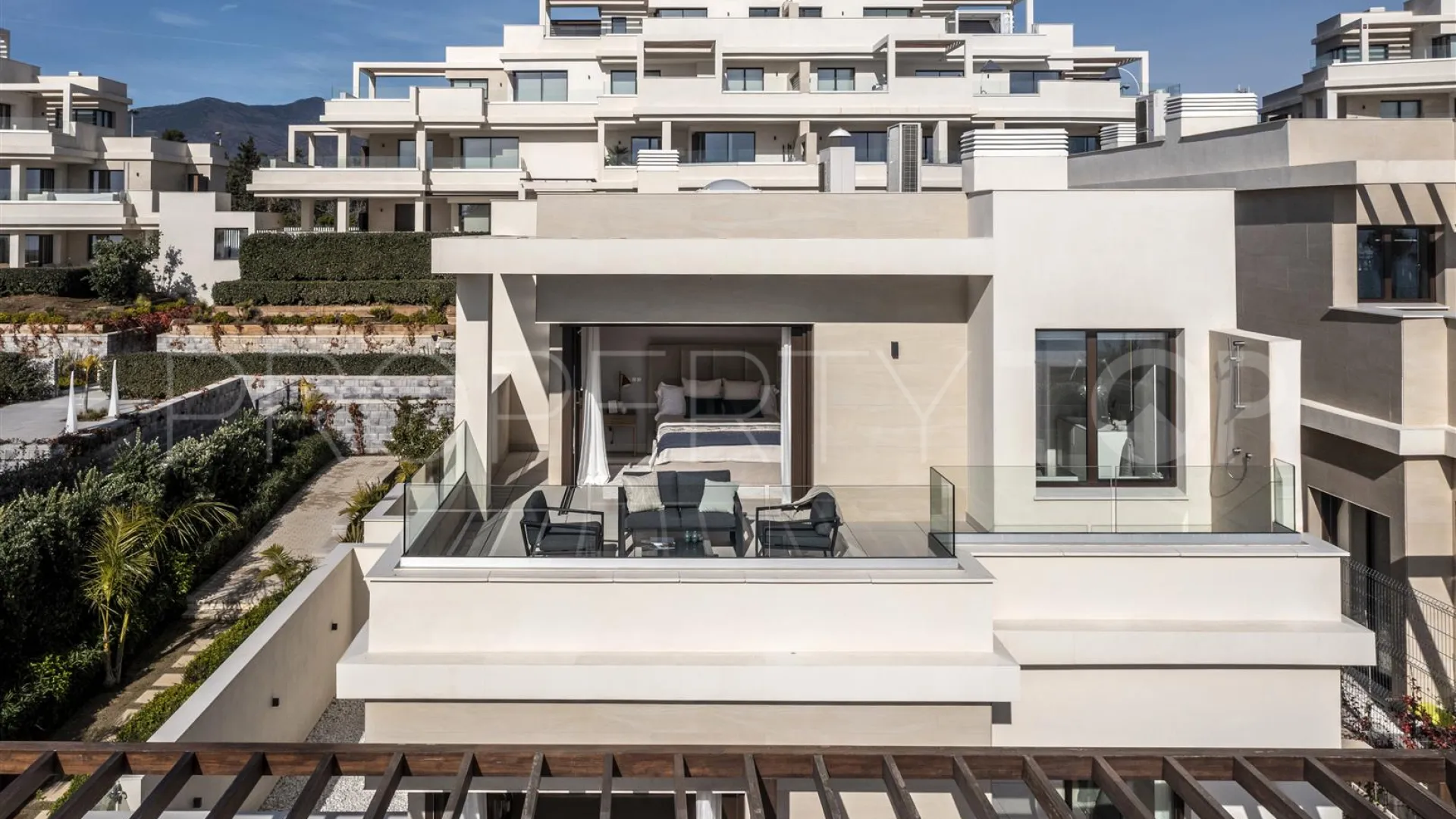 Villa in Estepona East for sale