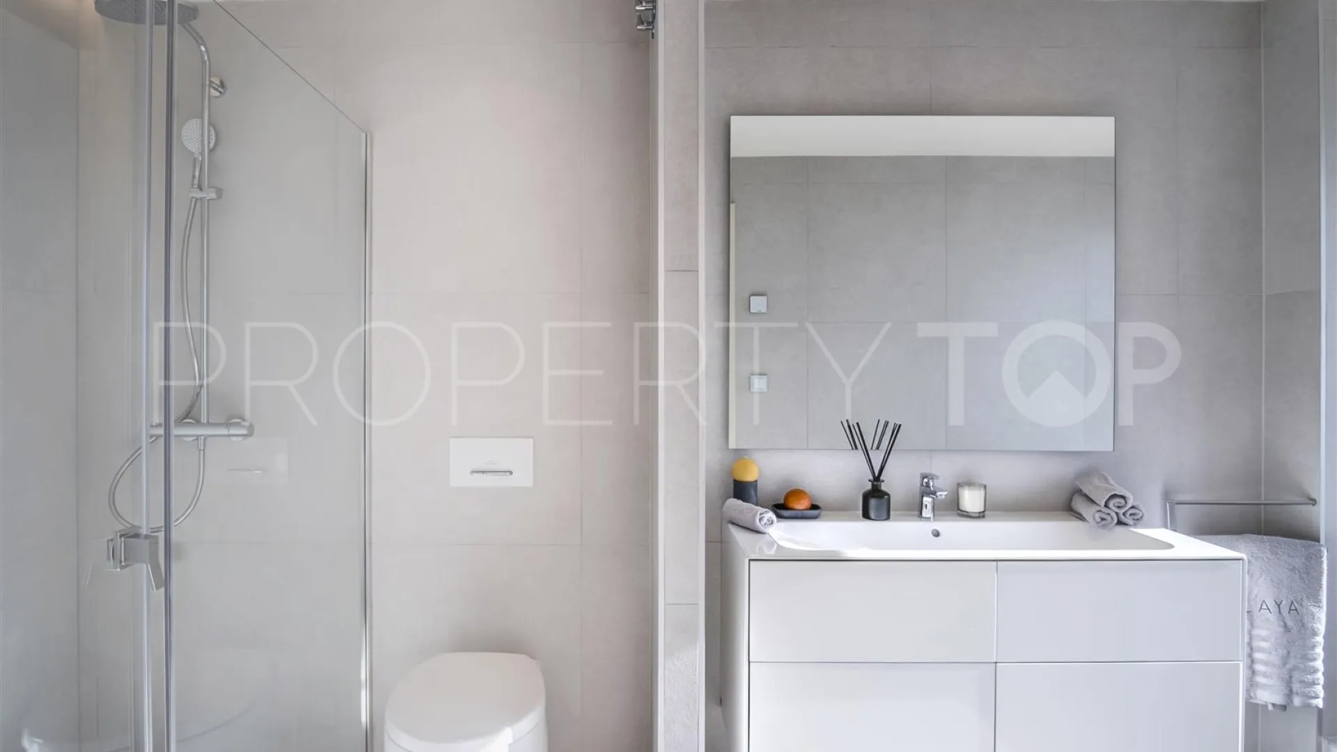 Villa in Estepona East for sale